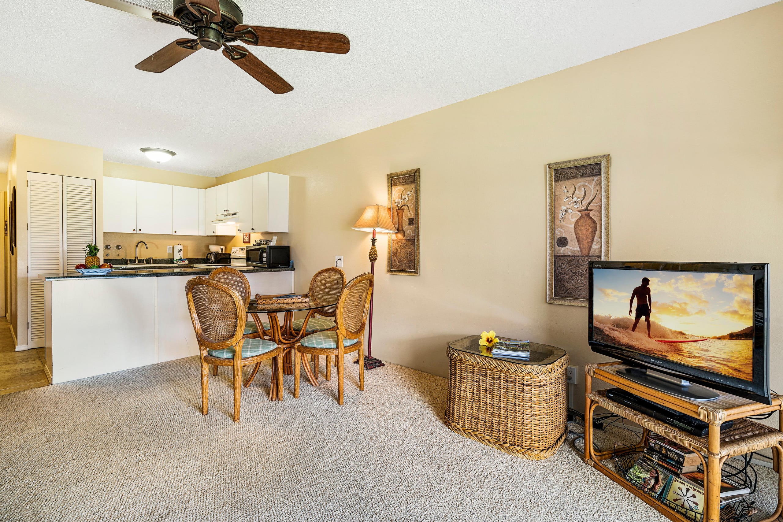 Condo in Kailua-Kona · ★4.5 · 1 bedroom · 2 beds · 1 private bath - Image 5