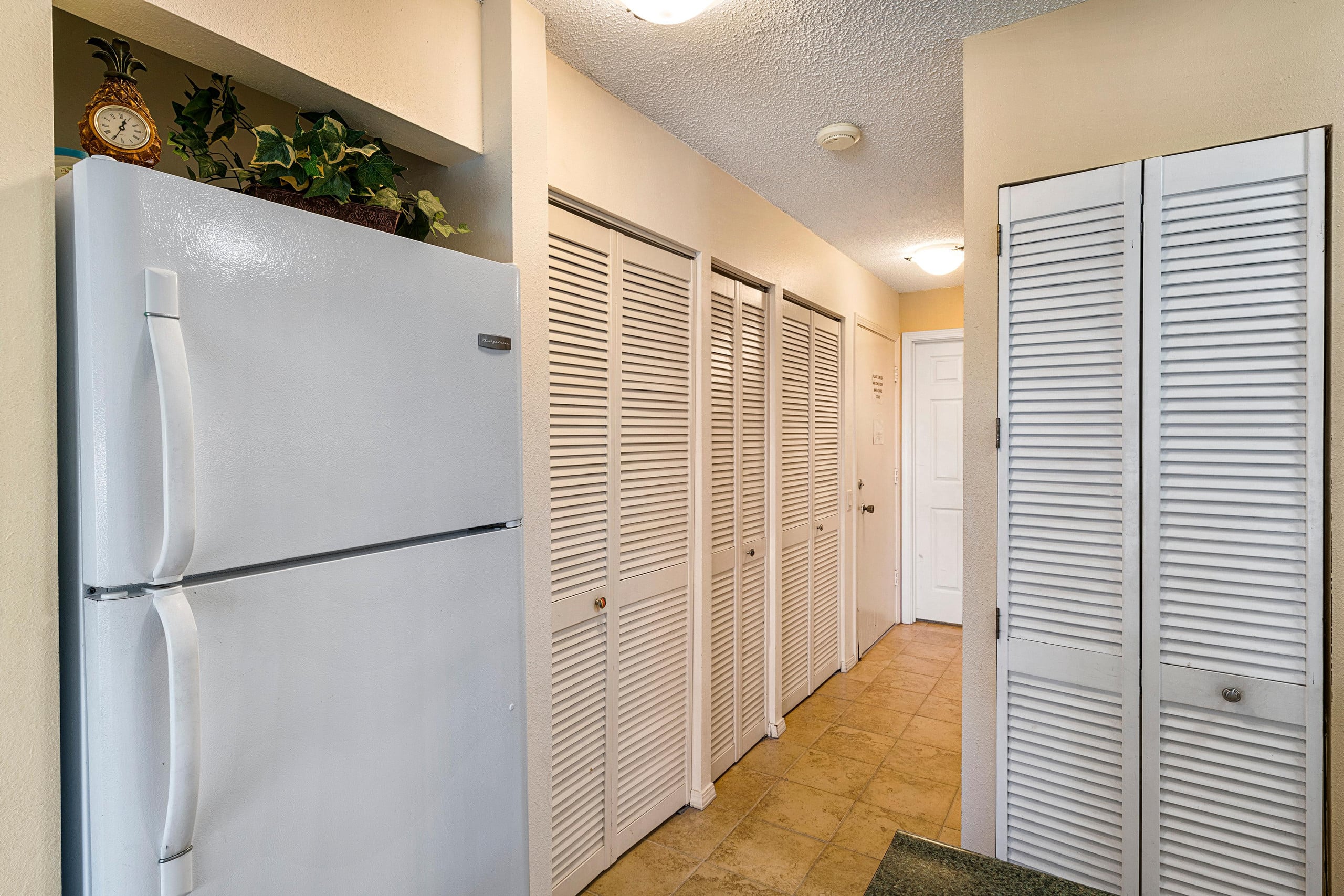 Condo in Kailua-Kona · ★4.5 · 1 bedroom · 2 beds · 1 private bath - Image 9