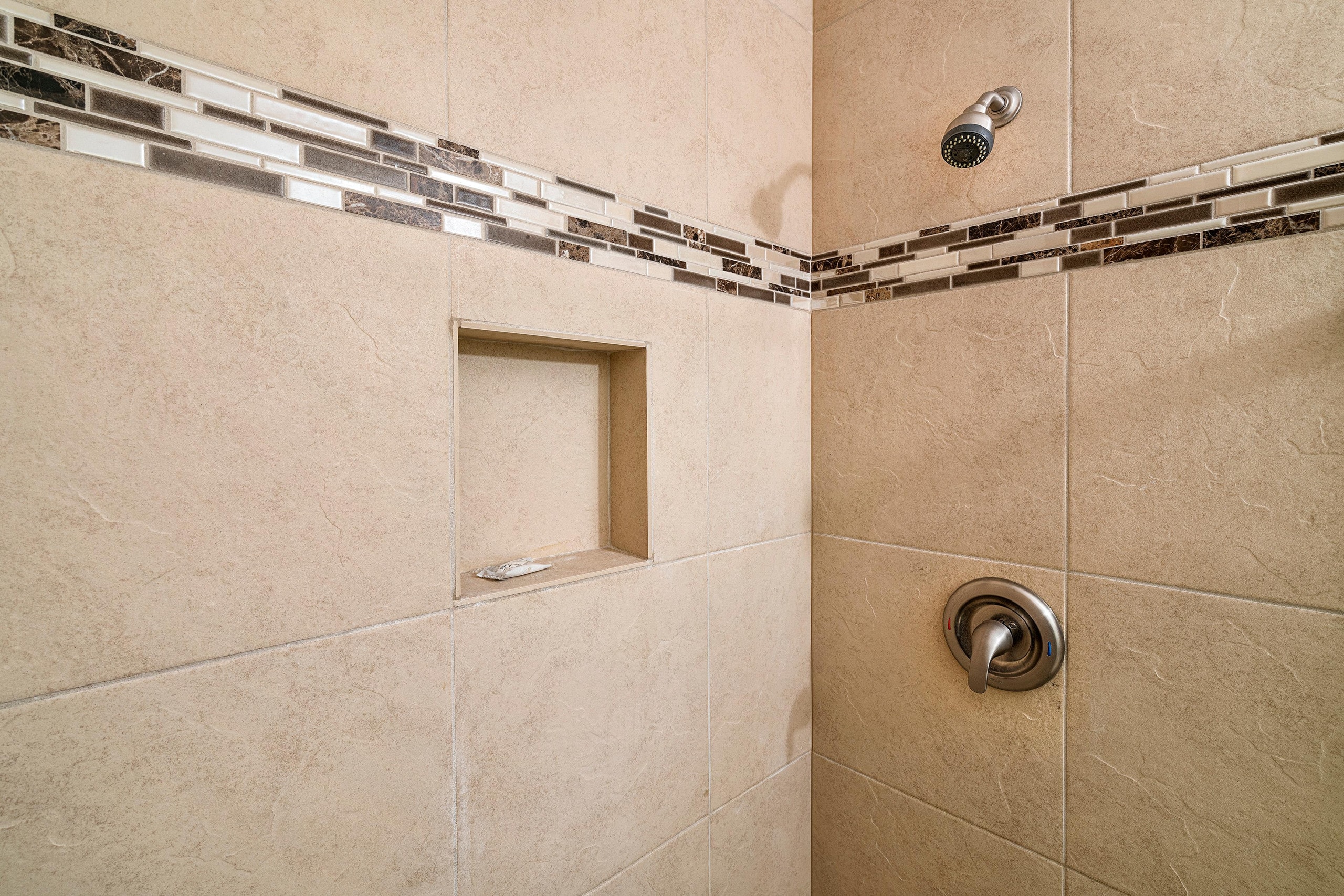 Condo in Kailua-Kona · ★4.5 · 1 bedroom · 2 beds · 1 private bath - Image 13