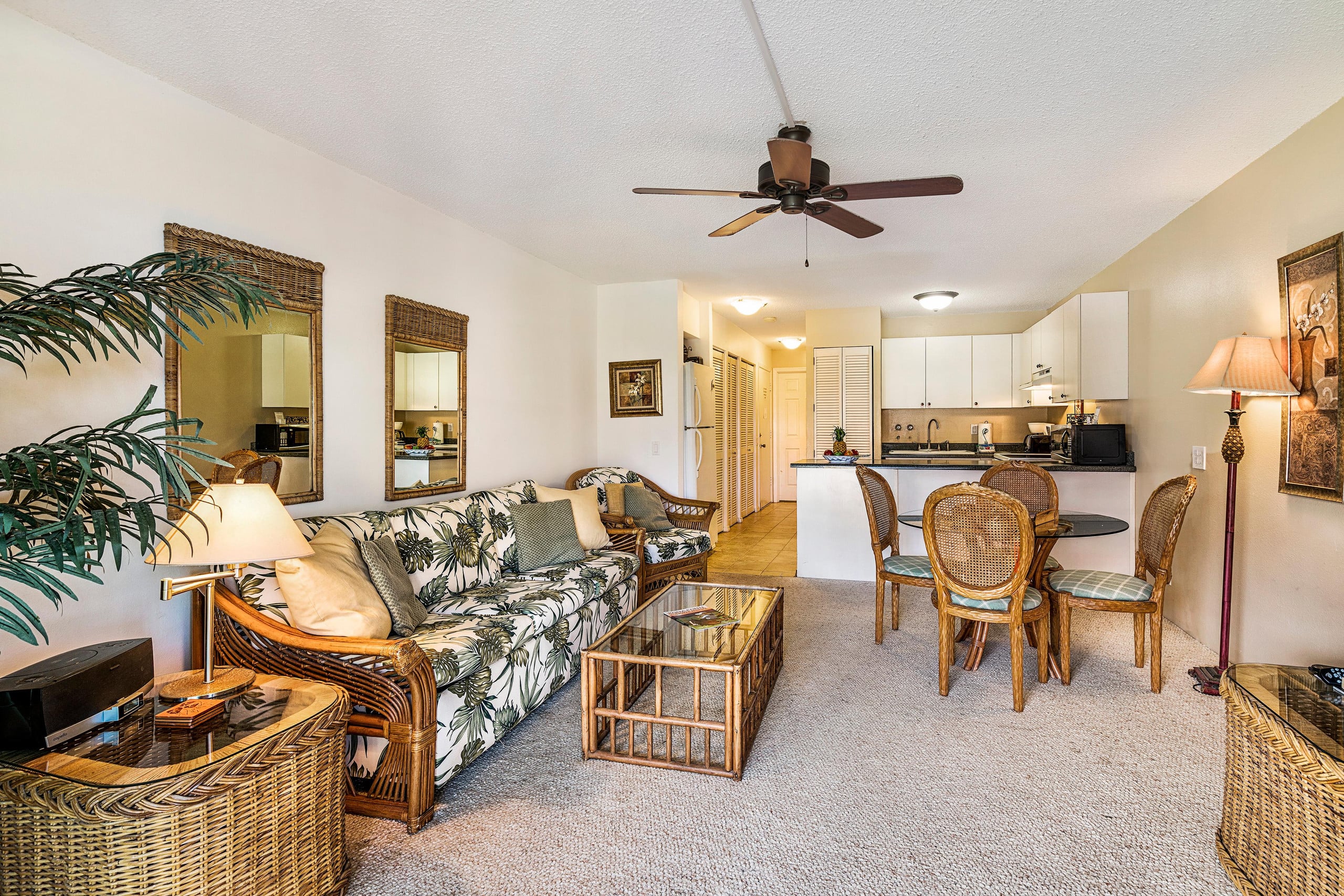 Condo in Kailua-Kona · ★4.5 · 1 bedroom · 2 beds · 1 private bath - Image 3