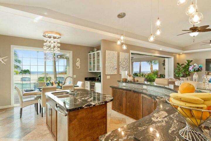 Kona Bubbles: Pristine Luxury 4 bedroom Home with gallery image 5