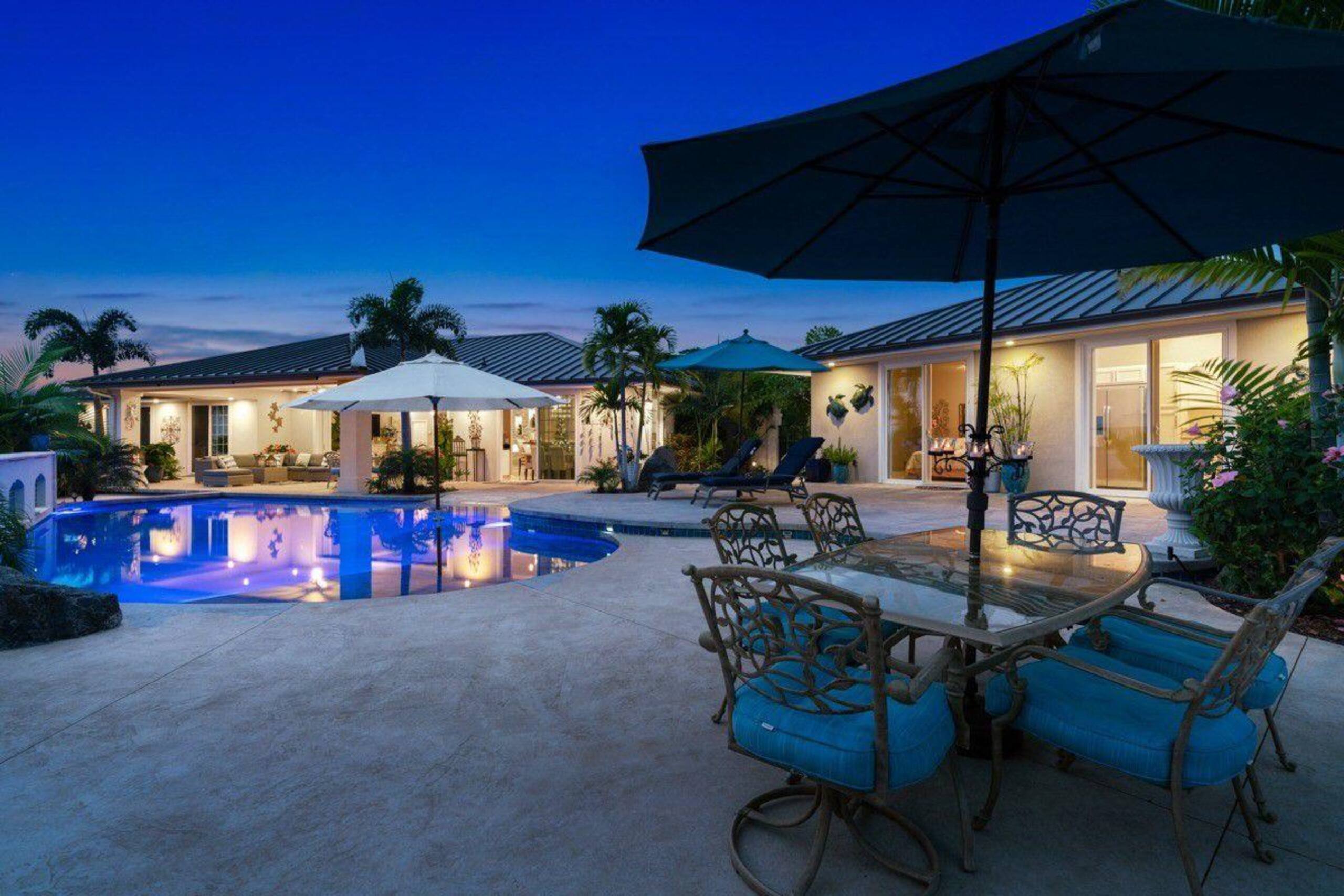 Home in Kailua-Kona · ★4.83 · 4 bedrooms · 4 beds · 4.5 baths - Image 14