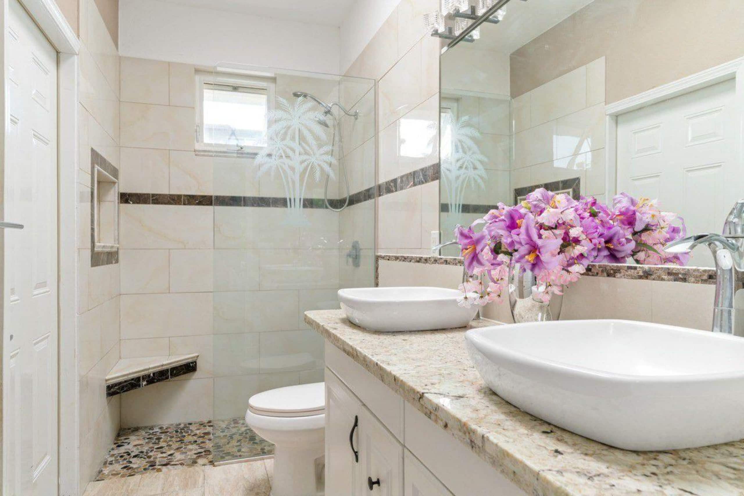 Home in Kailua-Kona · ★4.83 · 4 bedrooms · 4 beds · 4.5 baths - Image 18