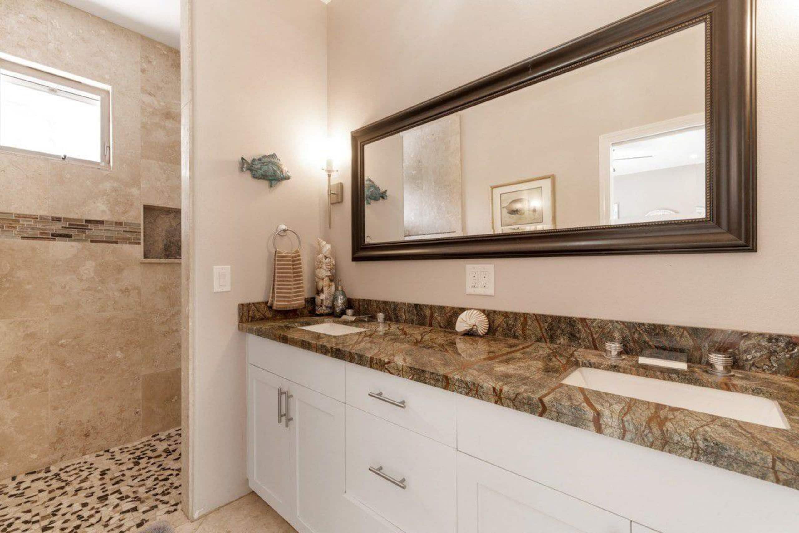 Home in Kailua-Kona · ★4.83 · 4 bedrooms · 4 beds · 4.5 baths - Image 13