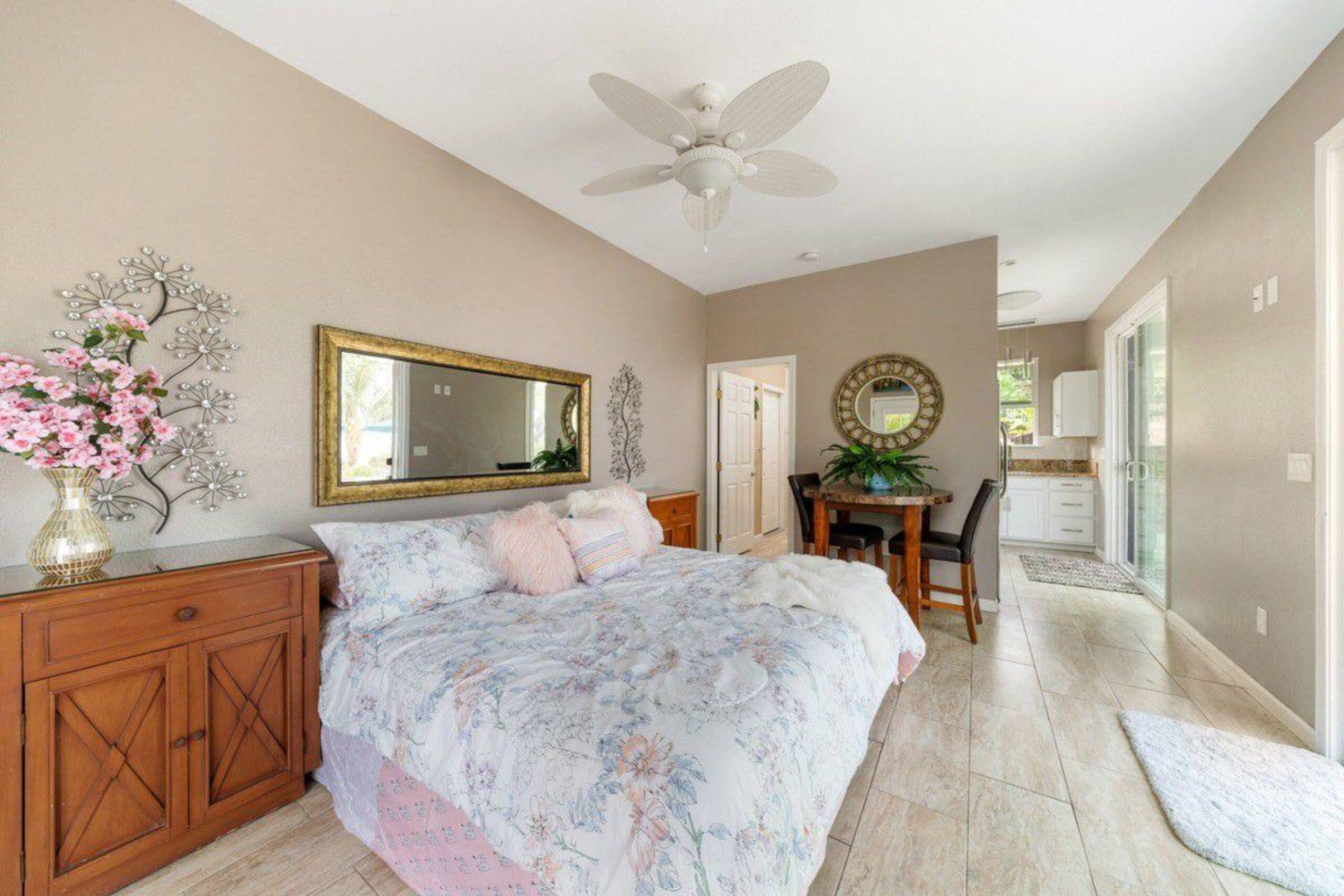 Home in Kailua-Kona · ★4.83 · 4 bedrooms · 4 beds · 4.5 baths - Image 17