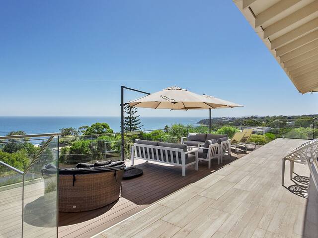 Panorama Bay – Entertaining Deck with Bay Views