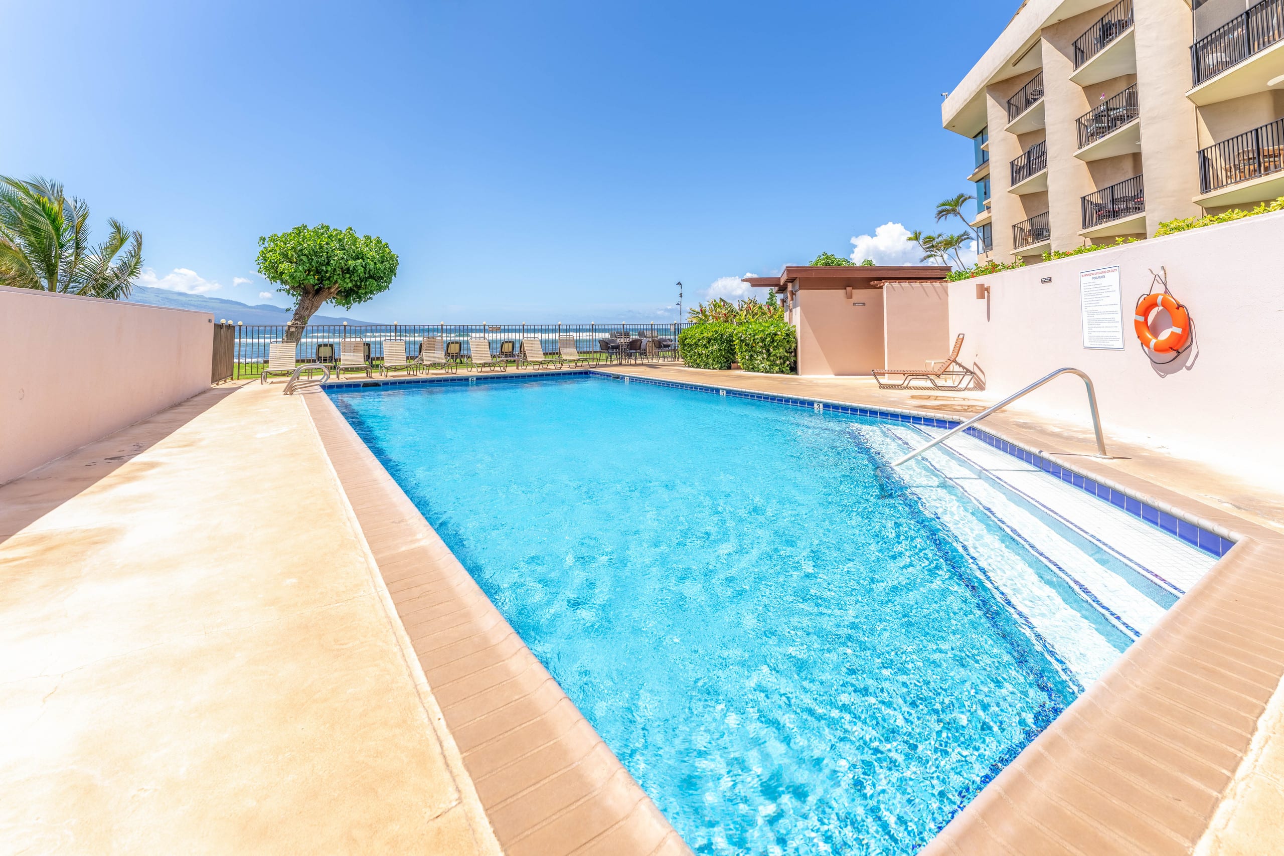 Condo in Wailuku · ★4.87 · 1 bedroom · 2 beds · 1 bath - Image 44