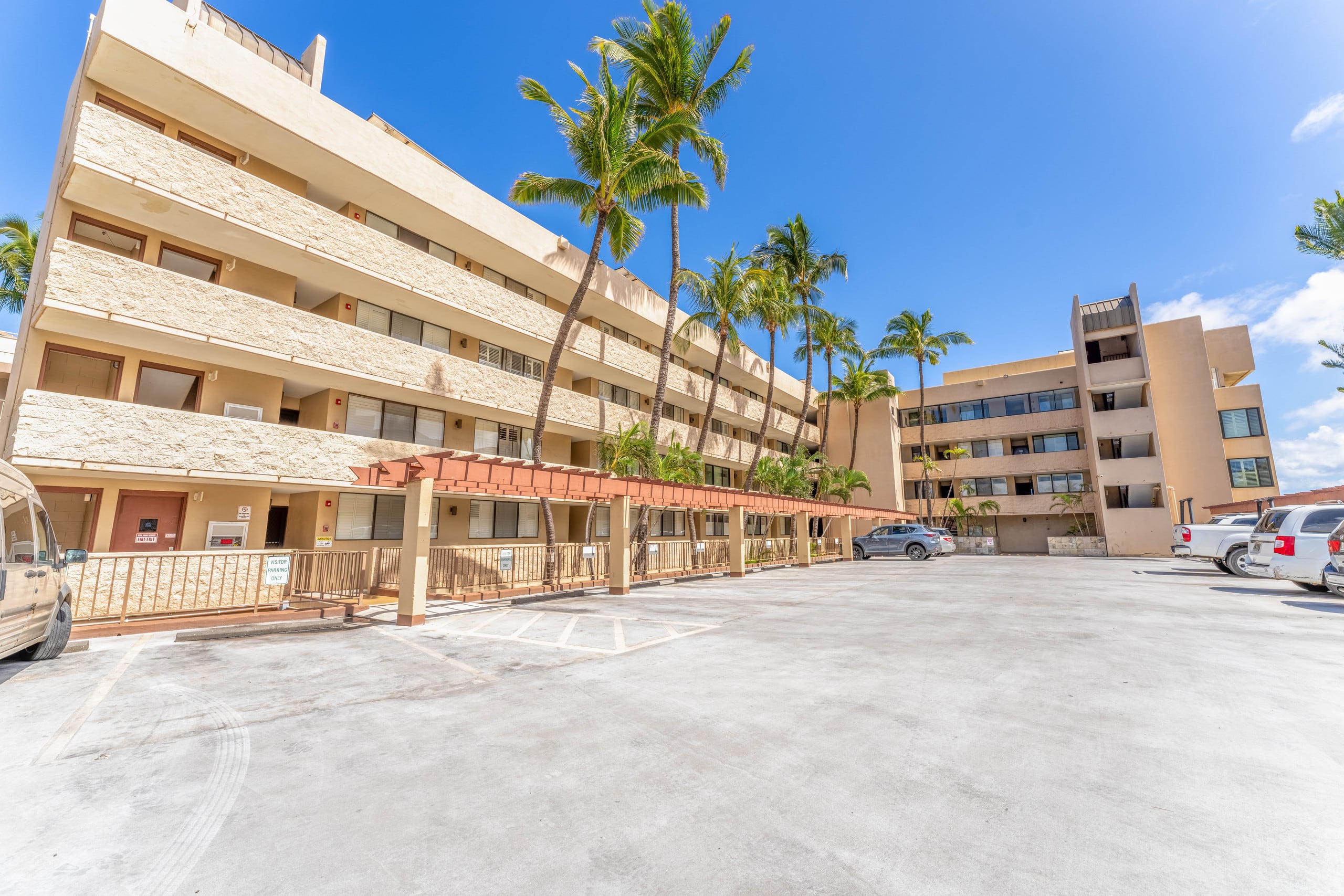 Condo in Wailuku · ★4.87 · 1 bedroom · 2 beds · 1 bath - Image 46