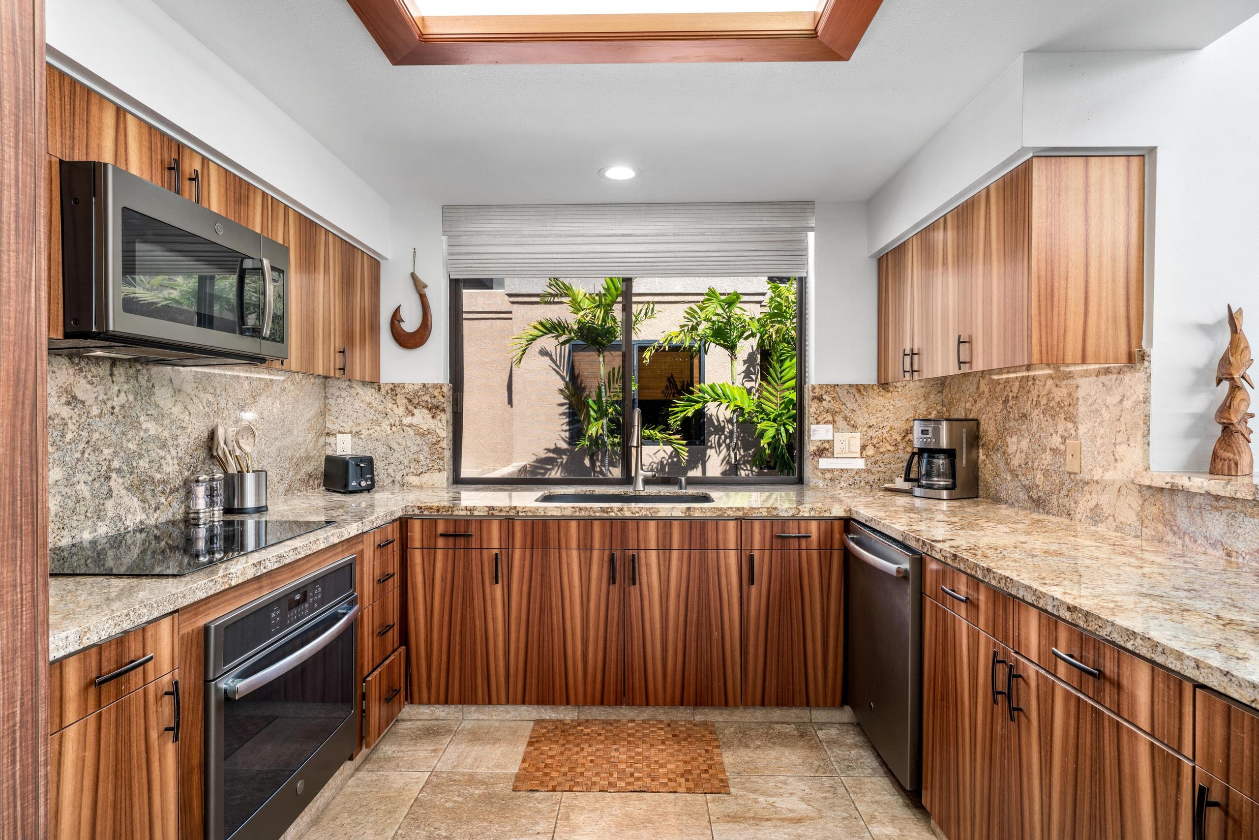 Condo in Waikoloa Beach Resort · ★4.88 · 2 bedrooms · 2 beds · 2.5 baths - Photo 8
