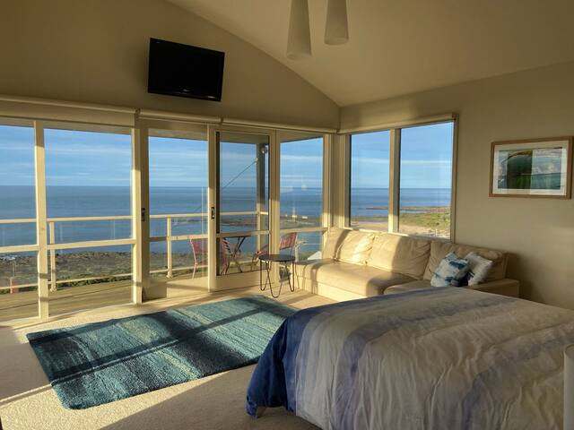 Panorama Views · Spectacular Ocean Views gallery image 3