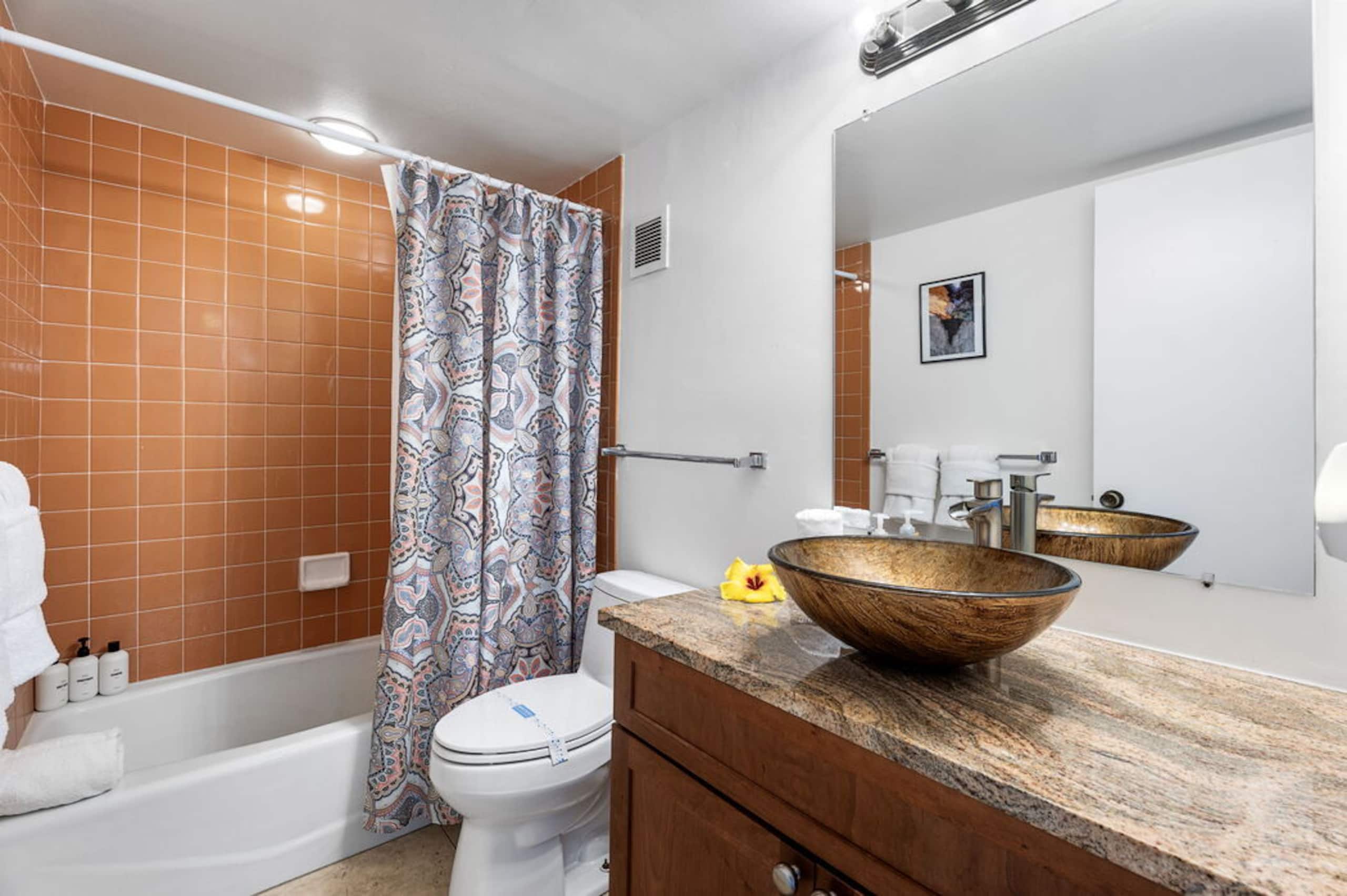 Condo in Kailua-Kona · ★4.86 · 2 bedrooms · 3 beds · 2 baths - Image 17