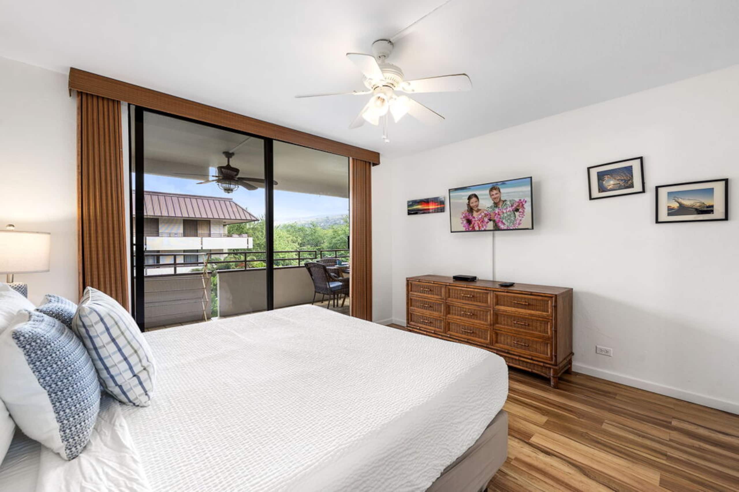 Condo in Kailua-Kona · ★4.86 · 2 bedrooms · 3 beds · 2 baths - Image 10