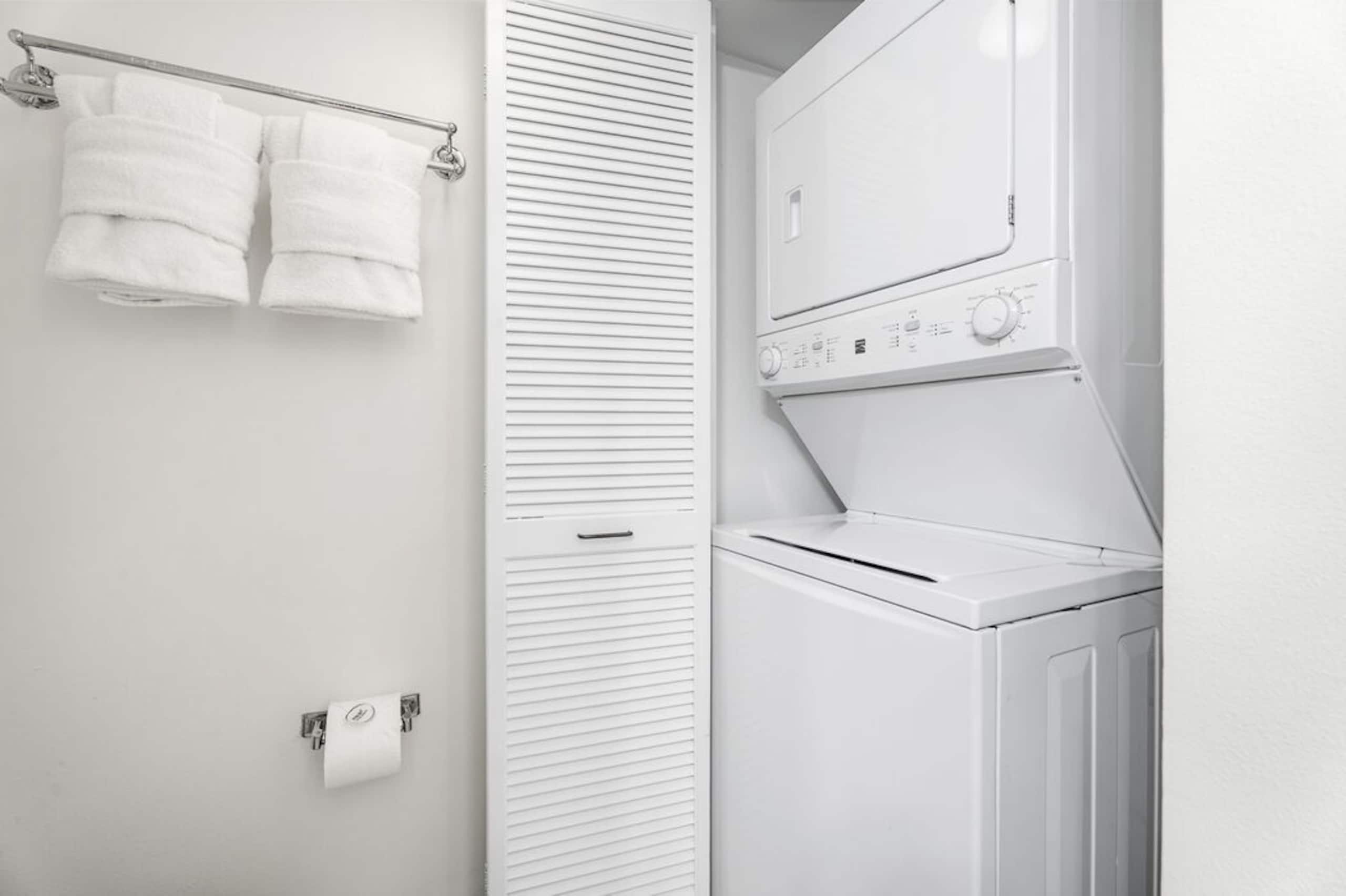 Condo in Kailua-Kona · ★4.86 · 2 bedrooms · 3 beds · 2 baths - Image 25