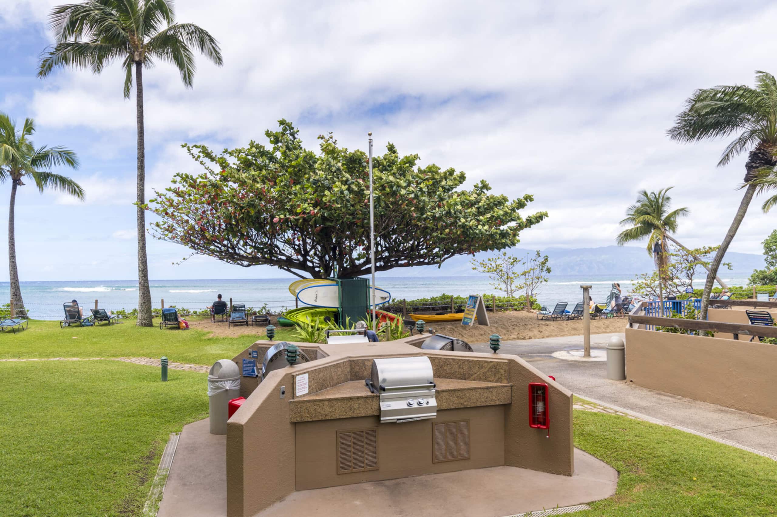 Condo in Lahaina · ★4.89 · 2 bedrooms · 3 beds · 2 private baths - Image 28