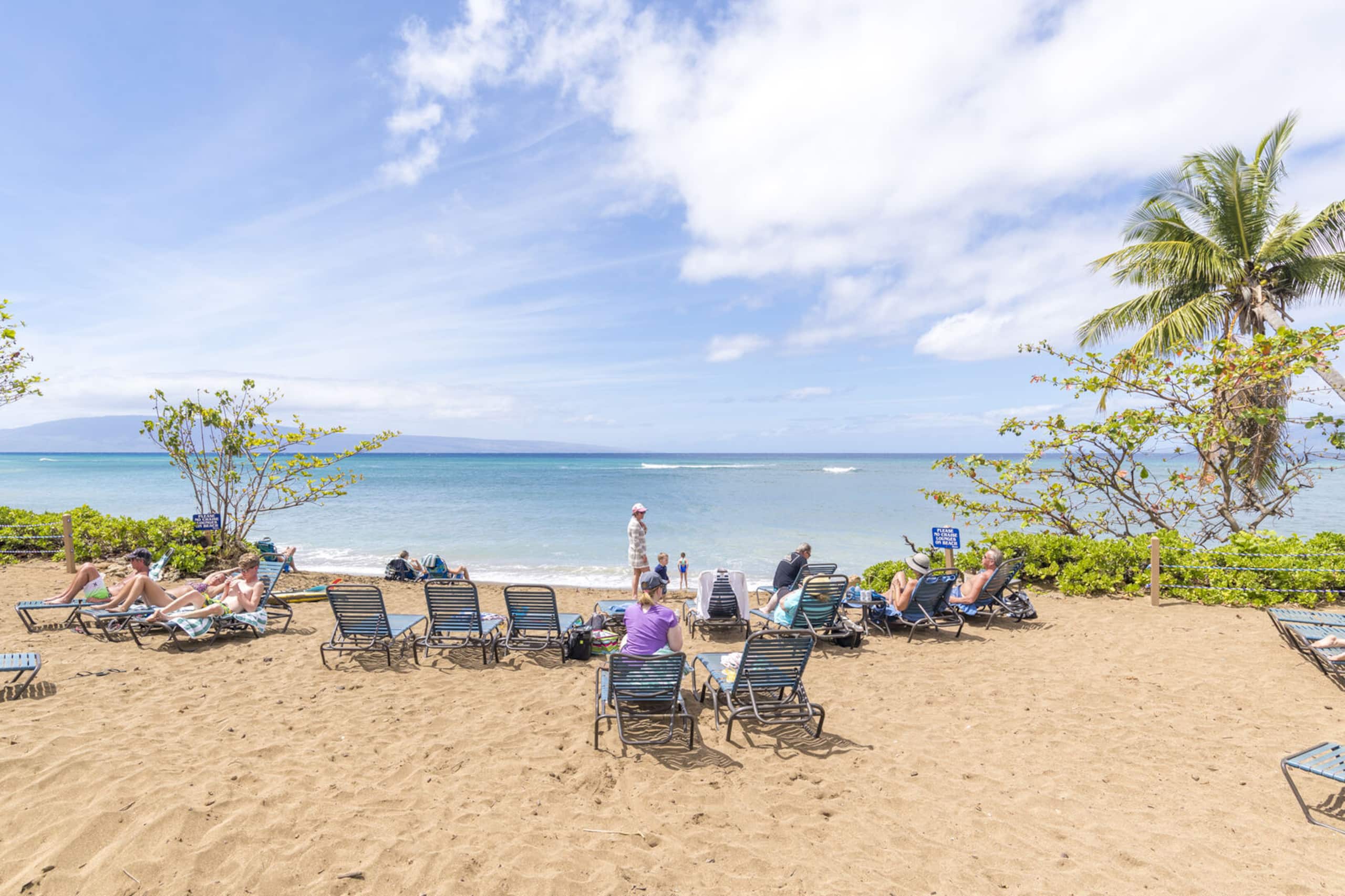 Condo in Lahaina · ★4.89 · 2 bedrooms · 3 beds · 2 private baths - Image 30