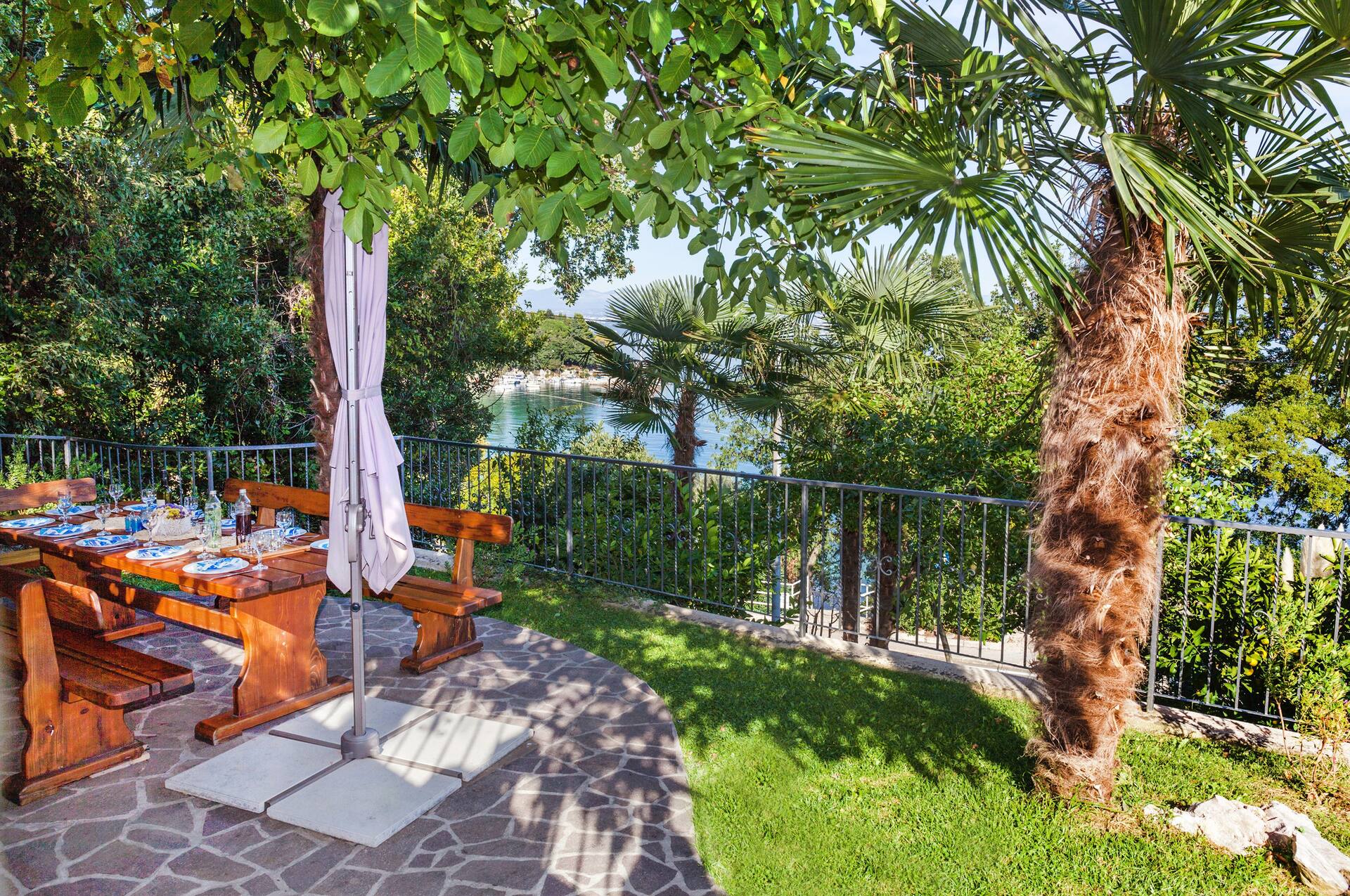 Apartment Villa Lidija - Deluxe Two Bedroom Apartment with Terrace and Sea View