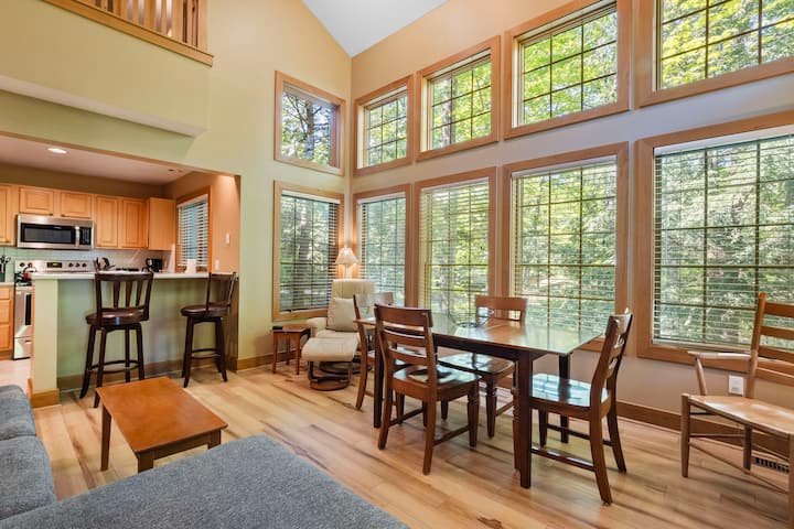 666 Disciples Village Condo Vacation Rental - Boyne Falls
