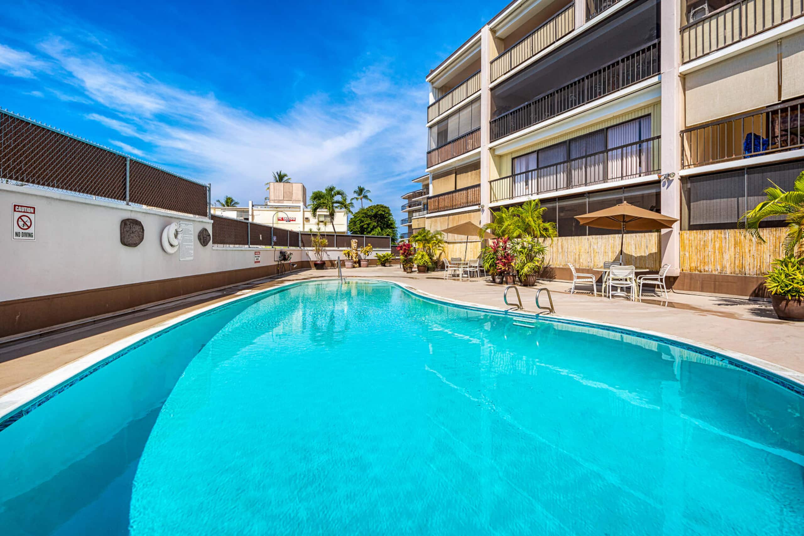 Condo in Kailua-Kona · ★4.67 · 2 bedrooms · 3 beds · 2 baths - Image 5