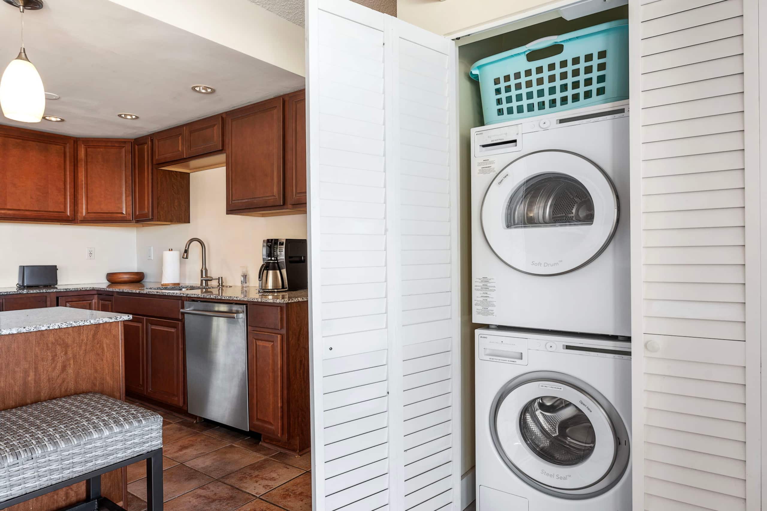 Condo in Kailua-Kona · ★4.67 · 2 bedrooms · 3 beds · 2 baths - Image 35