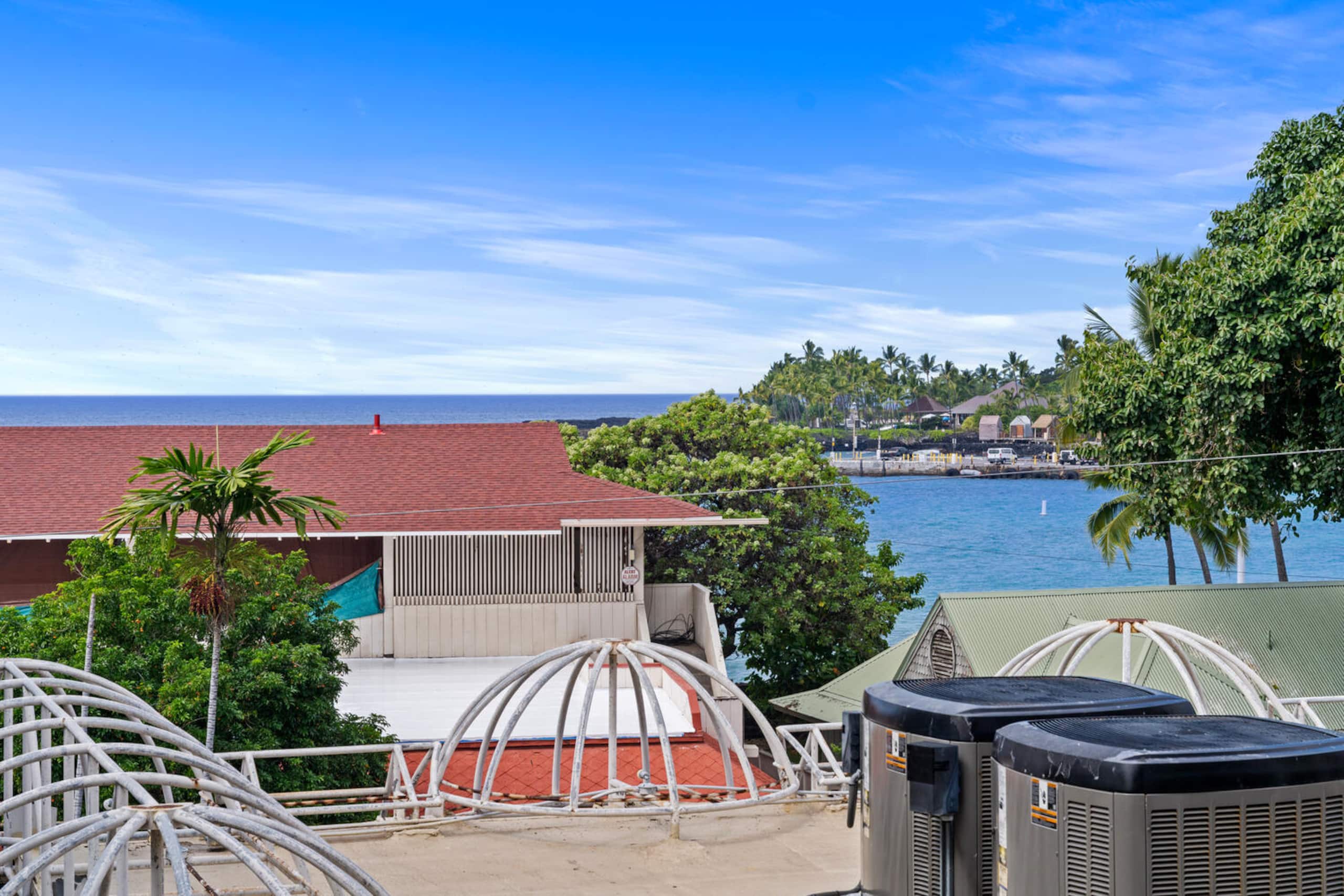 Condo in Kailua-Kona · ★4.67 · 2 bedrooms · 3 beds · 2 baths - Image 8