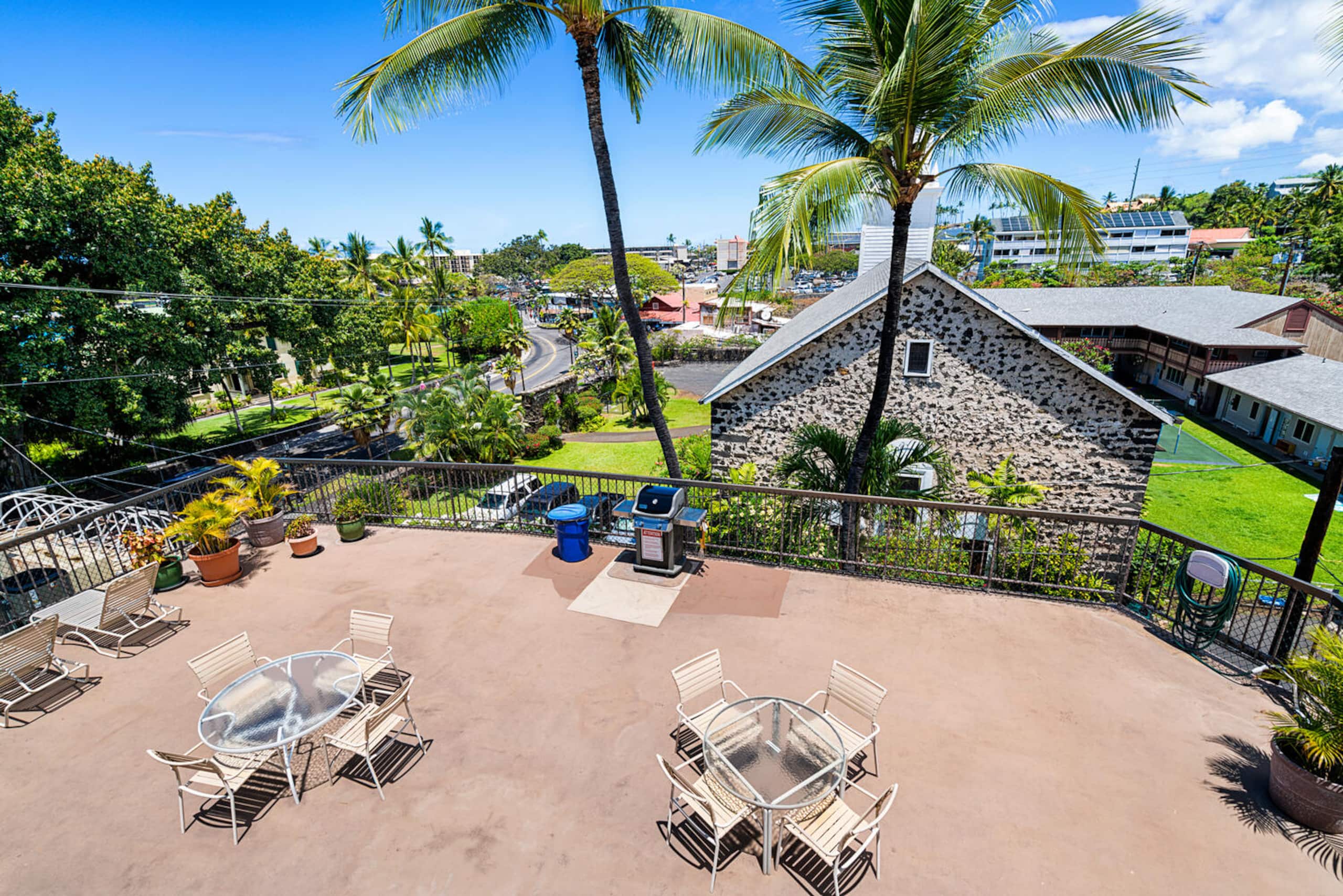 Condo in Kailua-Kona · ★4.67 · 2 bedrooms · 3 beds · 2 baths - Image 42