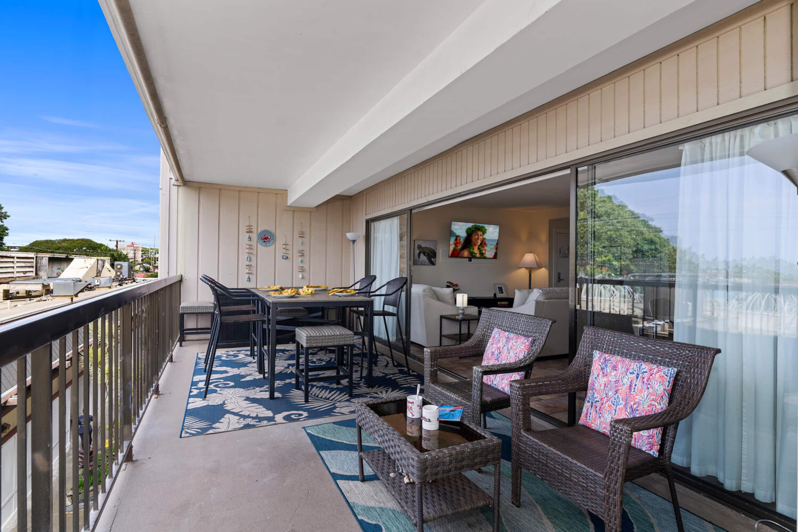 Condo in Kailua-Kona · ★4.67 · 2 bedrooms · 3 beds · 2 baths - Image 11