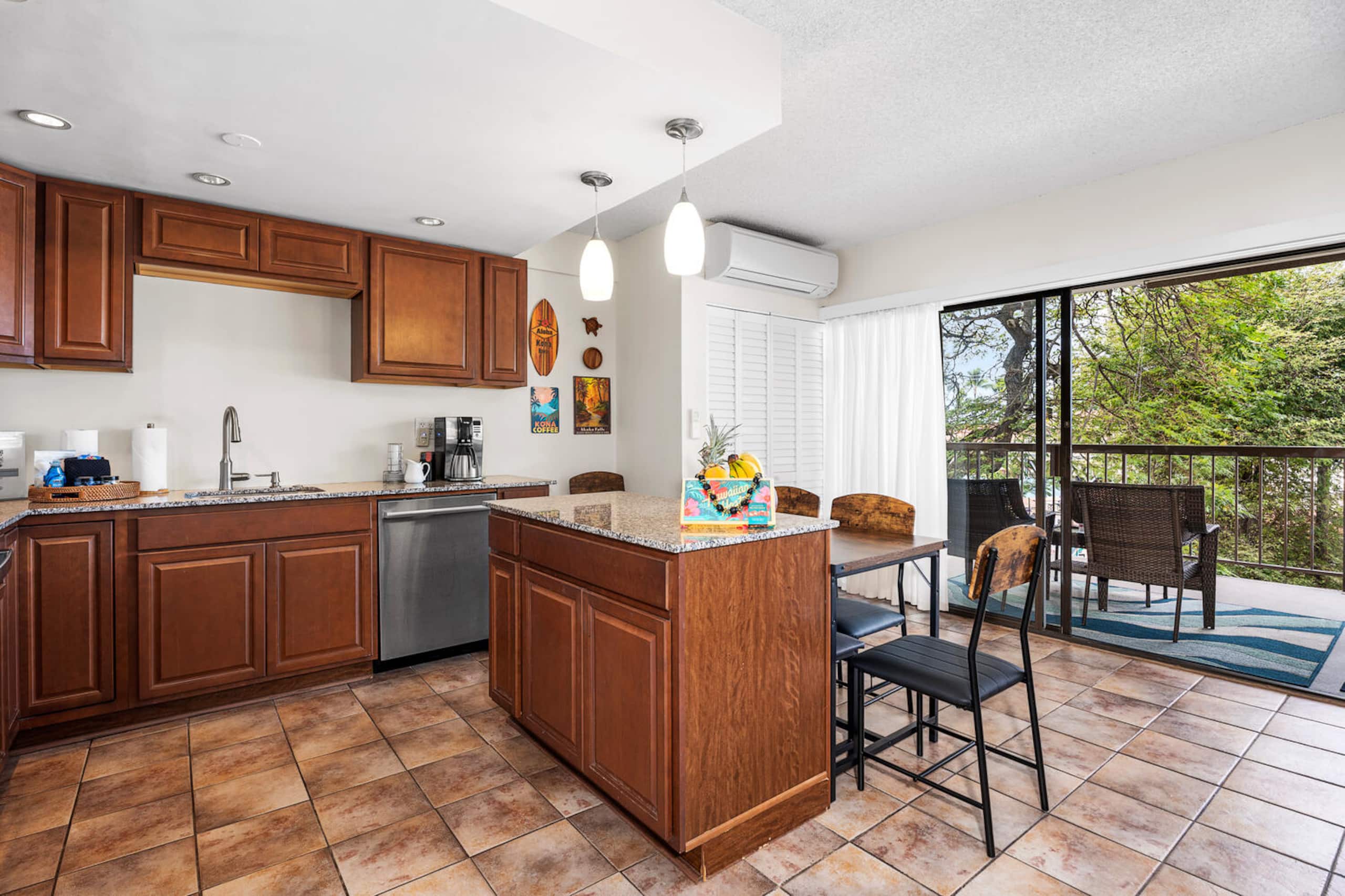 Condo in Kailua-Kona · ★4.67 · 2 bedrooms · 3 beds · 2 baths - Image 18