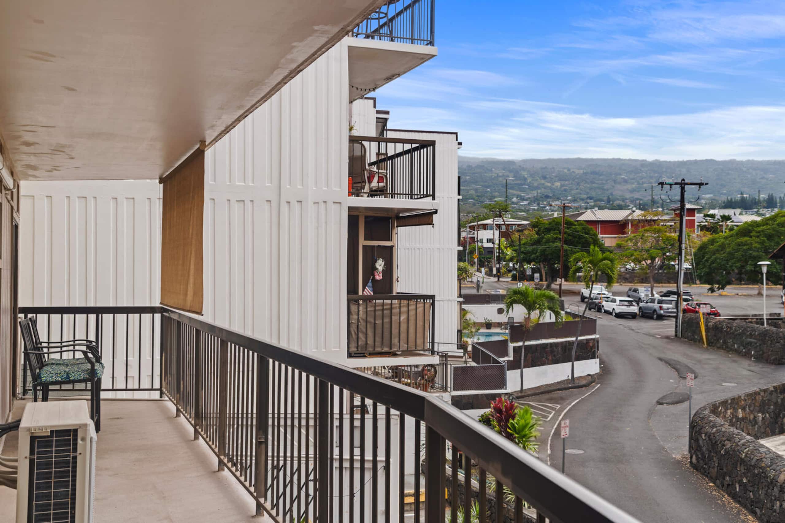 Condo in Kailua-Kona · ★4.67 · 2 bedrooms · 3 beds · 2 baths - Image 25