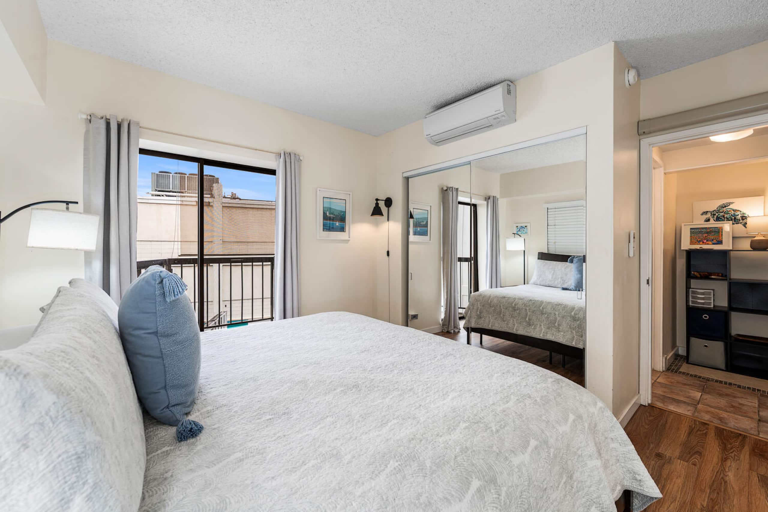 Condo in Kailua-Kona · ★4.67 · 2 bedrooms · 3 beds · 2 baths - Image 23