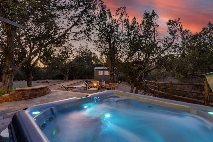 Zen House, Views, Hot Tub, Fire Pit, Bocce Ball - Houses for Rent