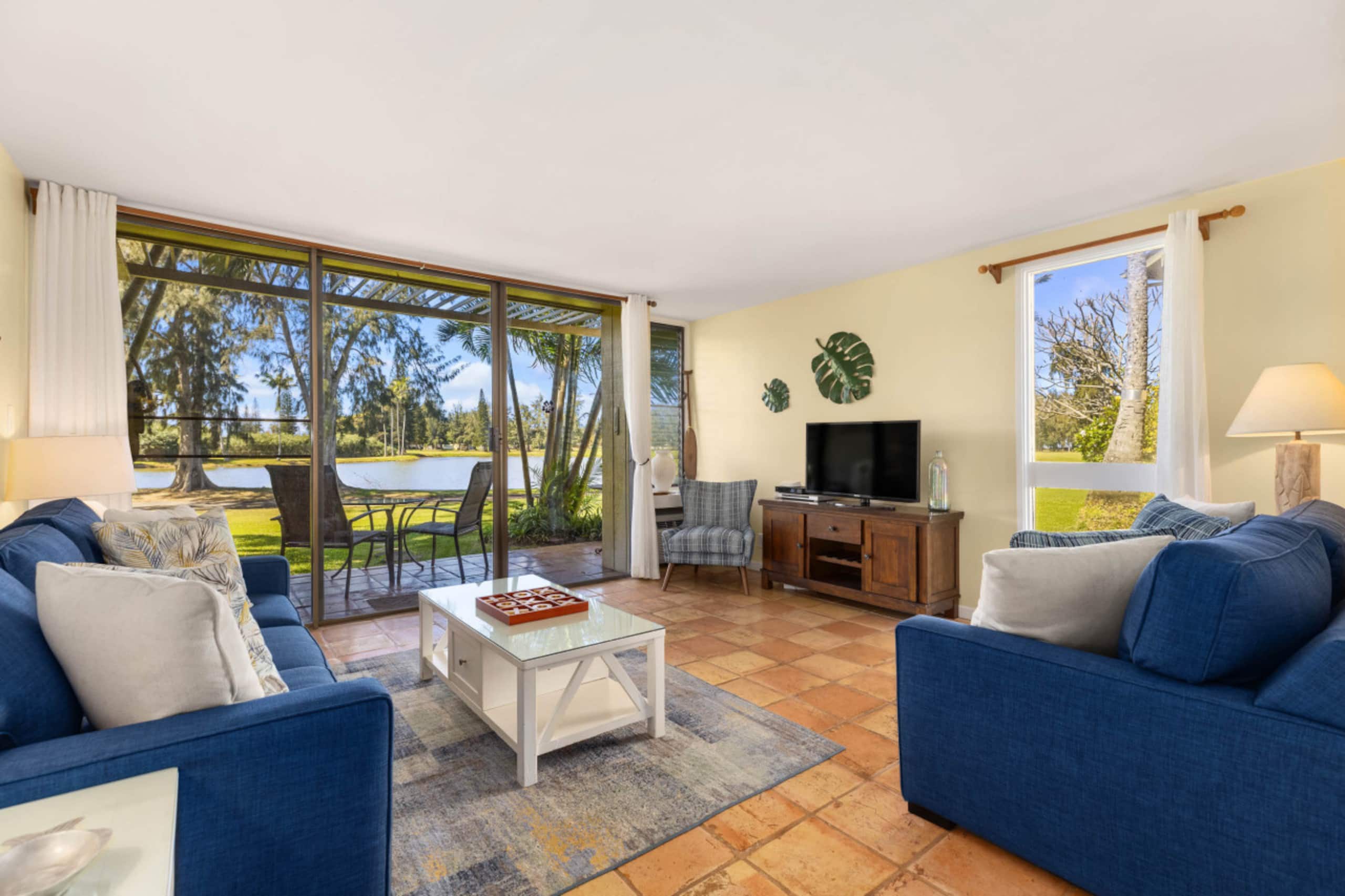Home in Kahuku · ★4.8 · 3 bedrooms · 5 beds · 3 private baths - Image 4