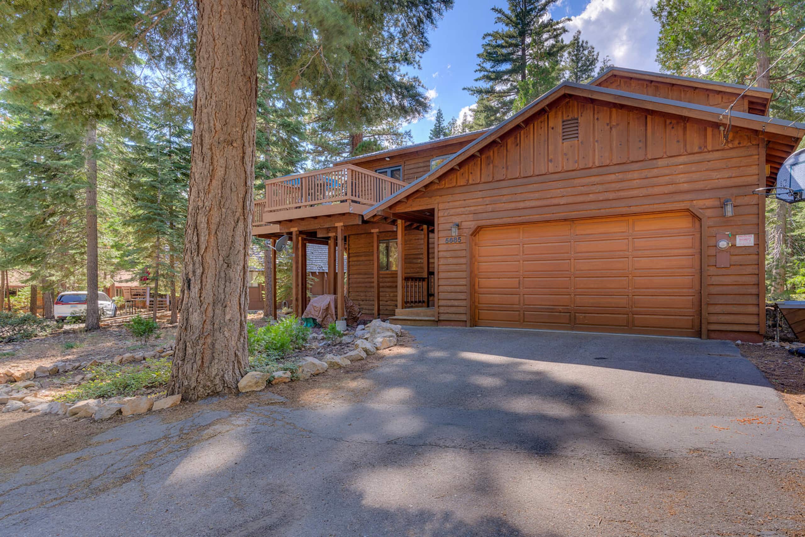 Delightful Mountain Treehouse Retreat, Lake Tahoe - Photo 6