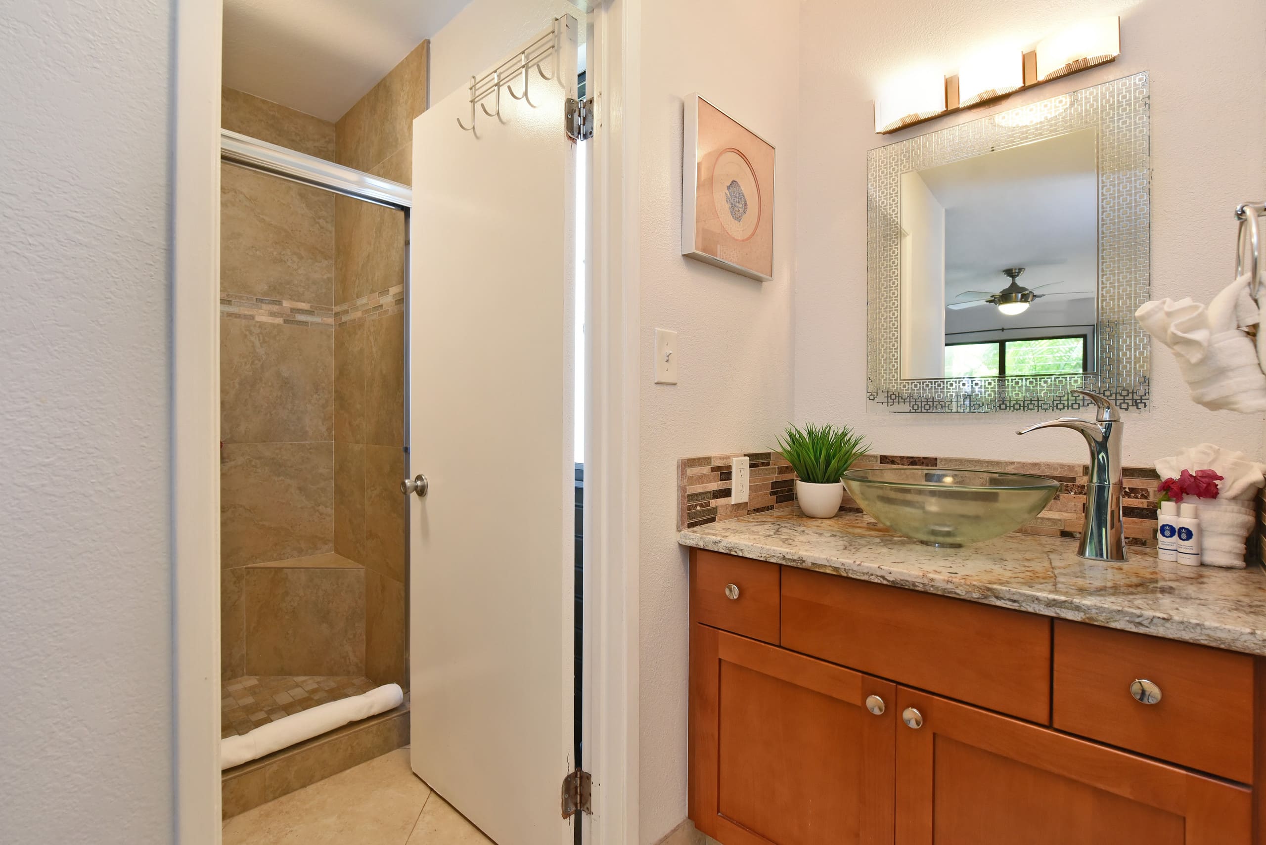 Condo in Lahaina · ★4.64 · 2 bedrooms · 4 beds · 2 baths - Image 19