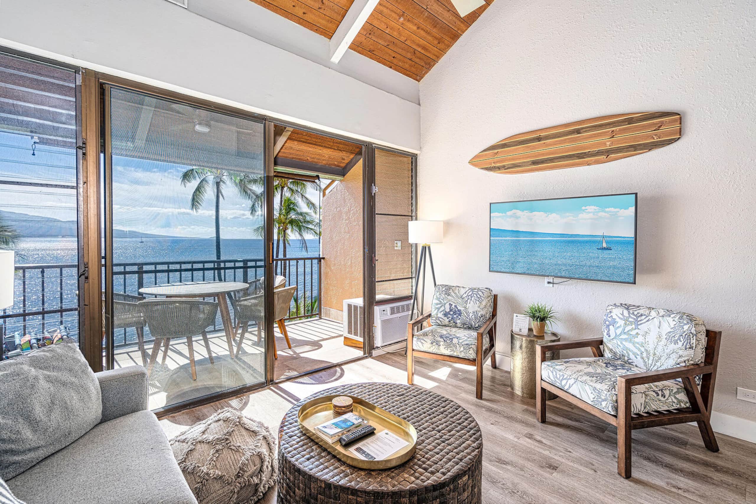 Condo in Wailuku · ★4.7 · 2 bedrooms · 4 beds · 2 private baths - Image 12