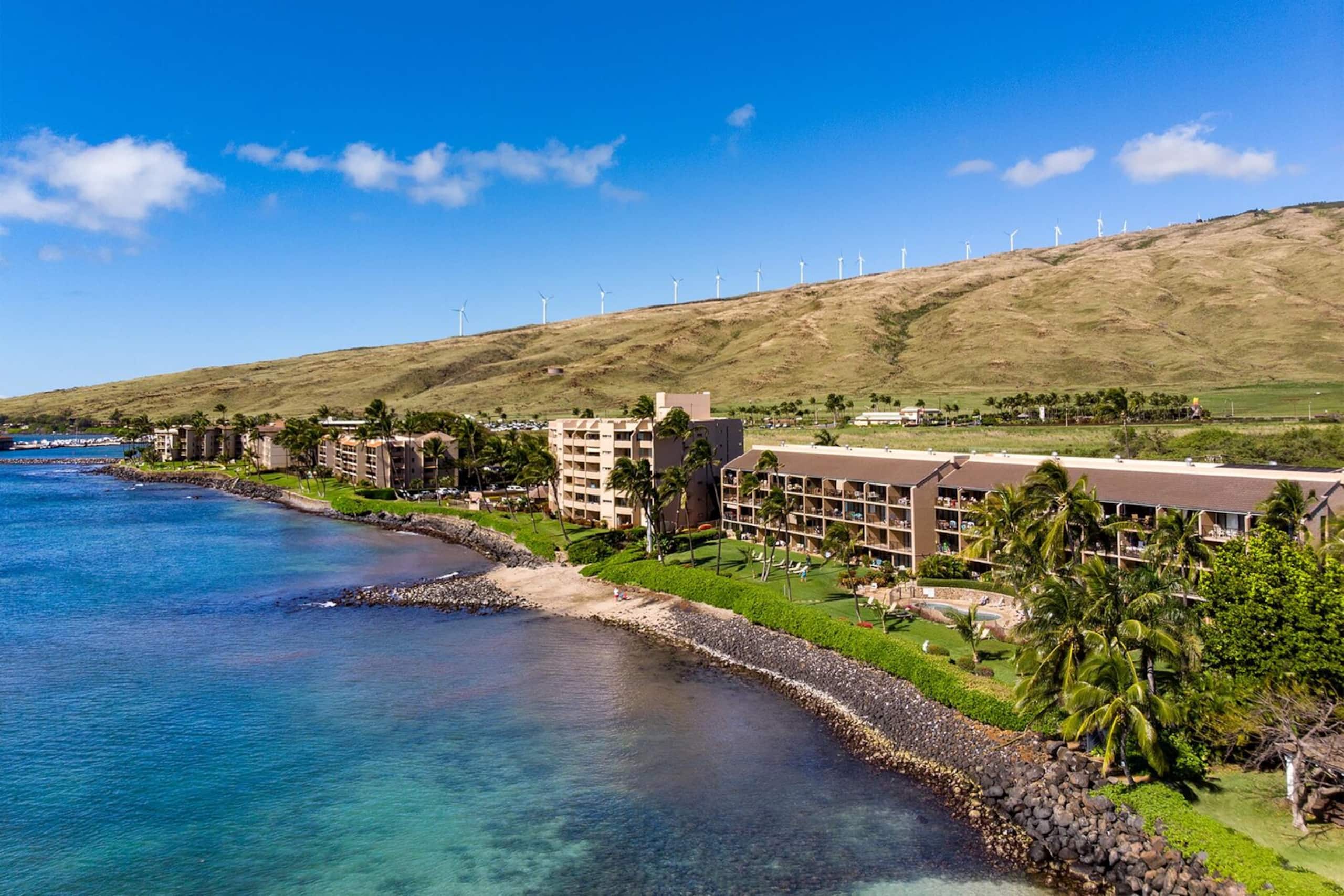Condo in Wailuku · ★4.7 · 2 bedrooms · 4 beds · 2 private baths - Image 8