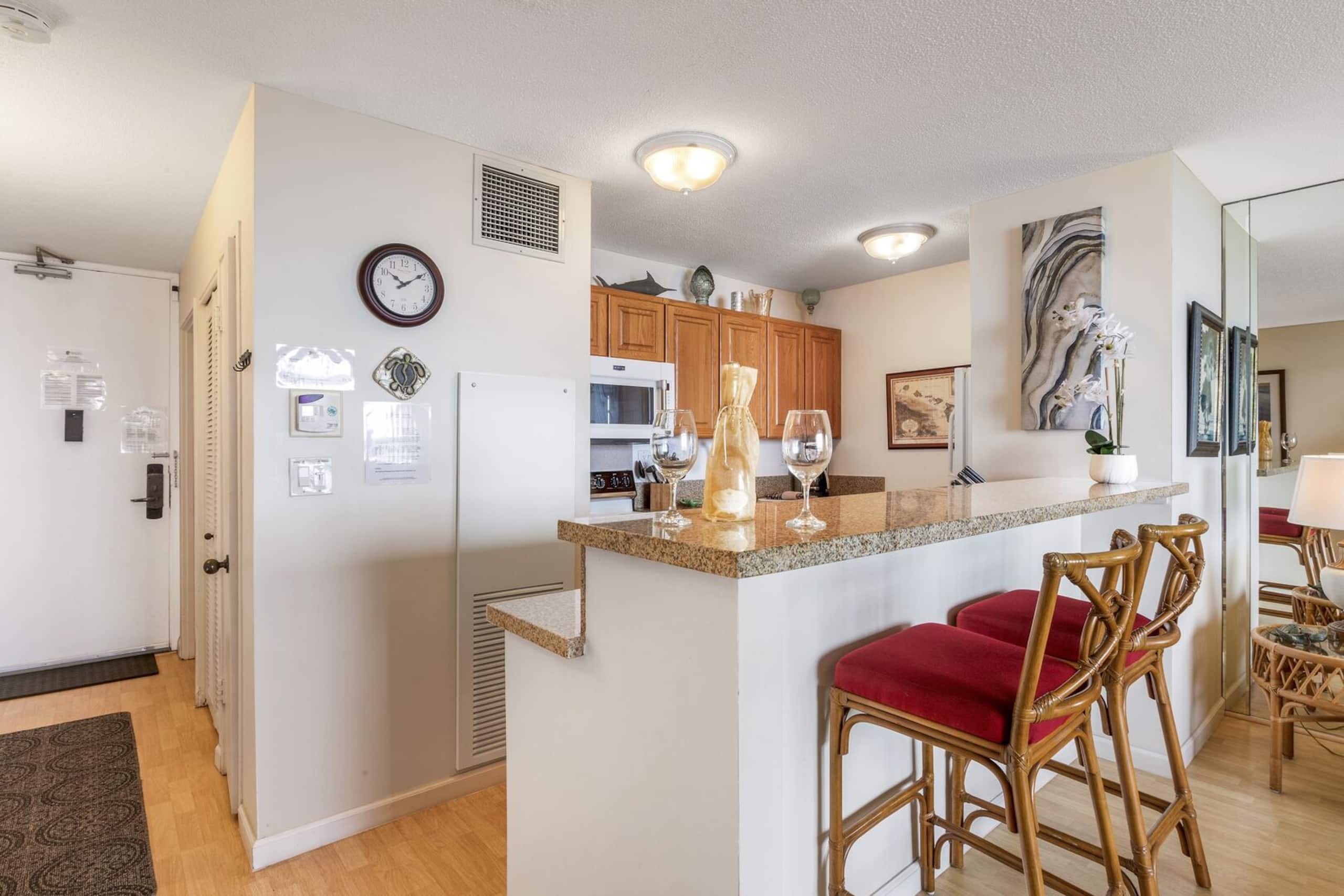 Condo in Kihei · ★4.71 · 1 bedroom · 2 beds · 1 bath - Image 4