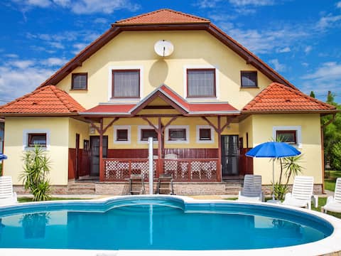 Top performing Airbnb: Yellow 2 by Interhome in Balatonmáriafürdő