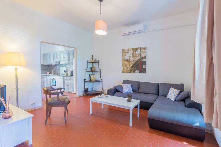 Anne Et Anita managed Airbnb listing 3