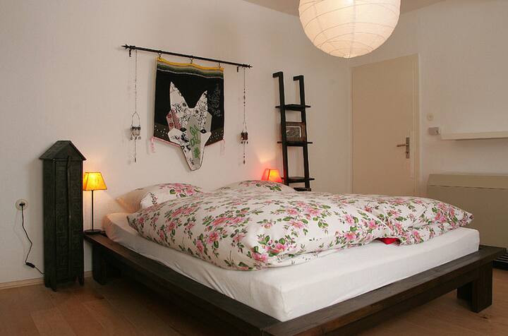 საძინებელი 1