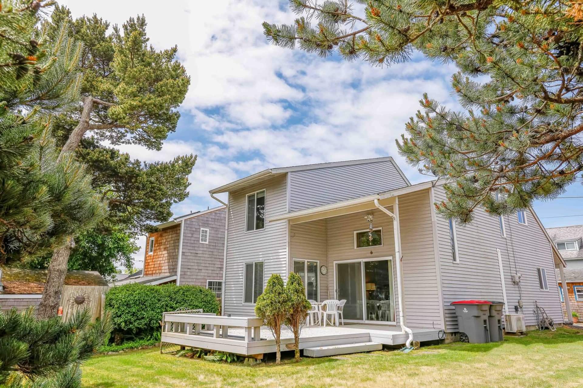 Gaea House: Cozy Seaside Beach Escape