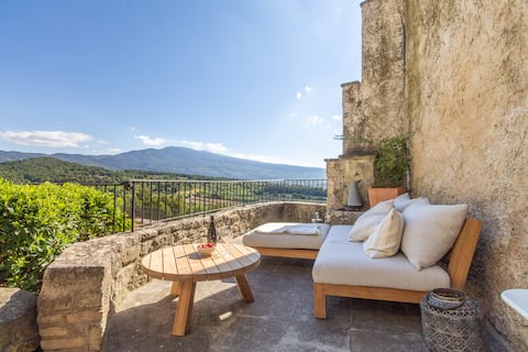 Maison Ventoux (7p) with pool in Crillon-le-Brave