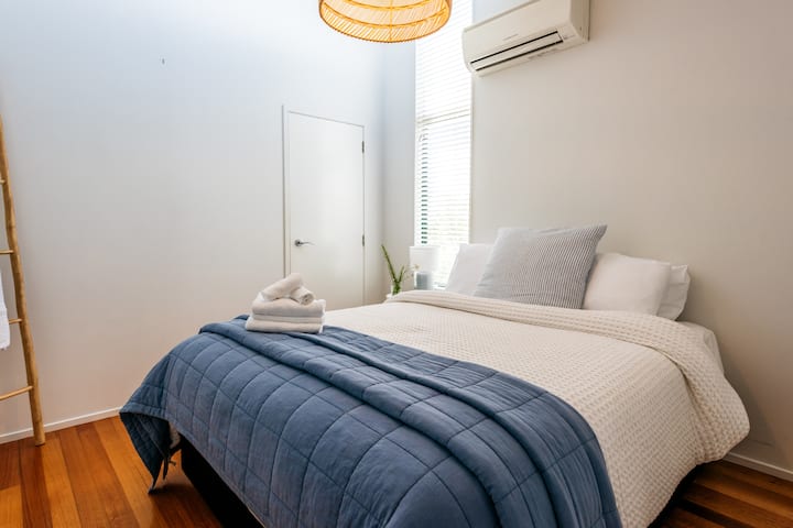 Habitación 2 con cama tamaño queen 