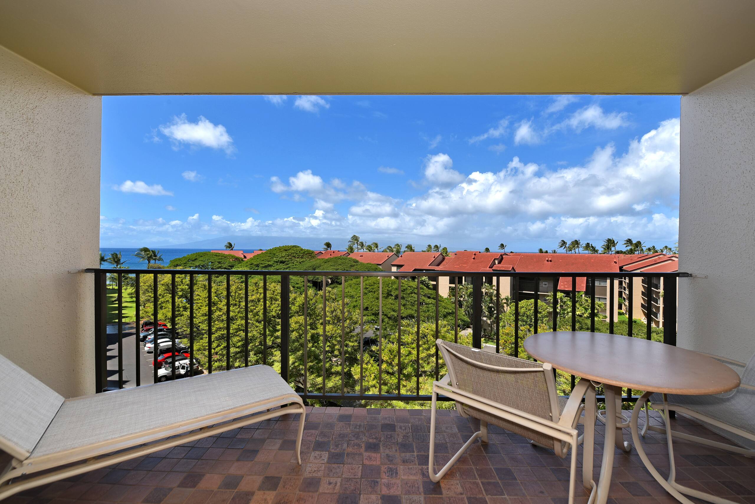 Condo in Lahaina · ★4.63 · 1 bedroom · 2 beds · 1 bath - Image 22