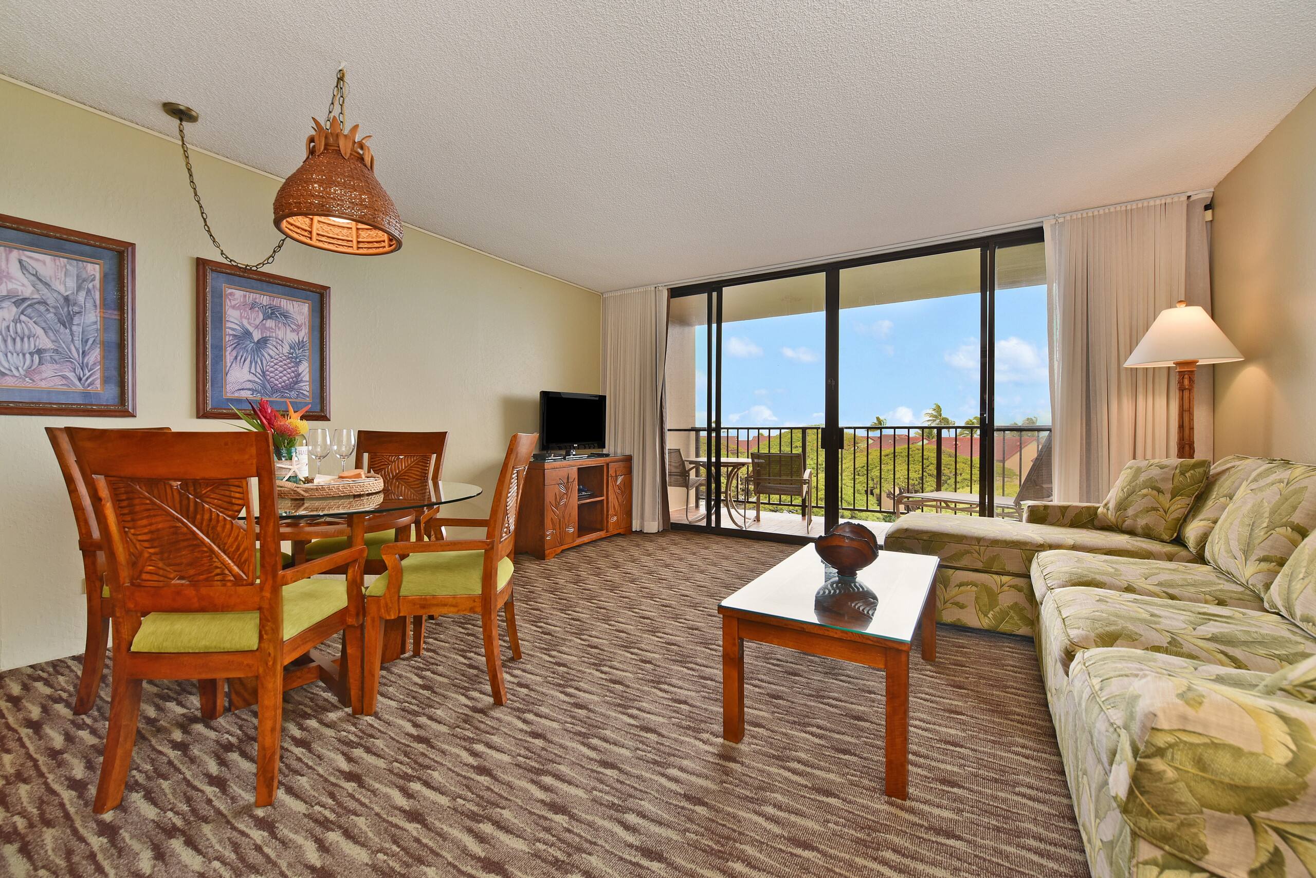 Condo in Lahaina · ★4.63 · 1 bedroom · 2 beds · 1 bath - Image 3