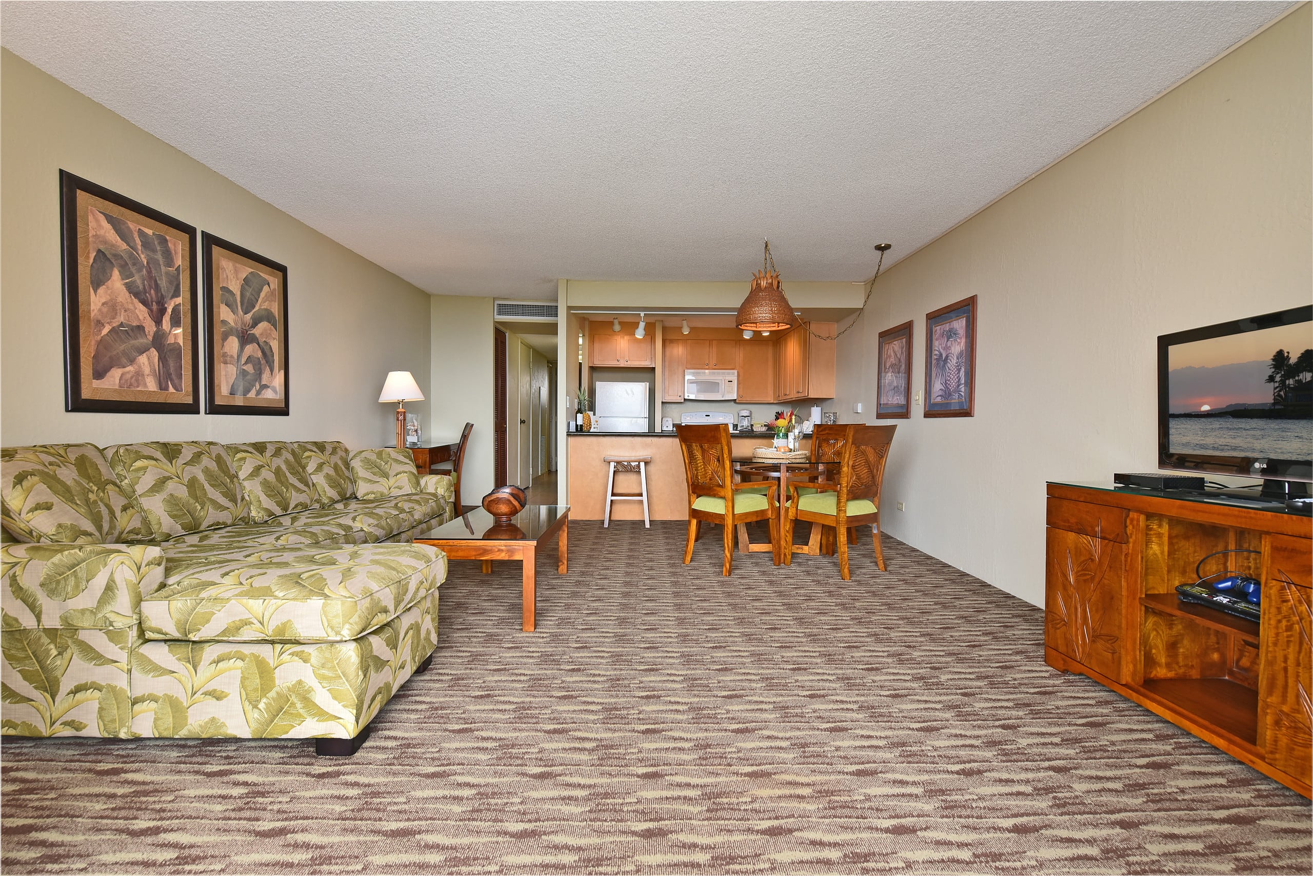 Condo in Lahaina · ★4.63 · 1 bedroom · 2 beds · 1 bath - Image 5