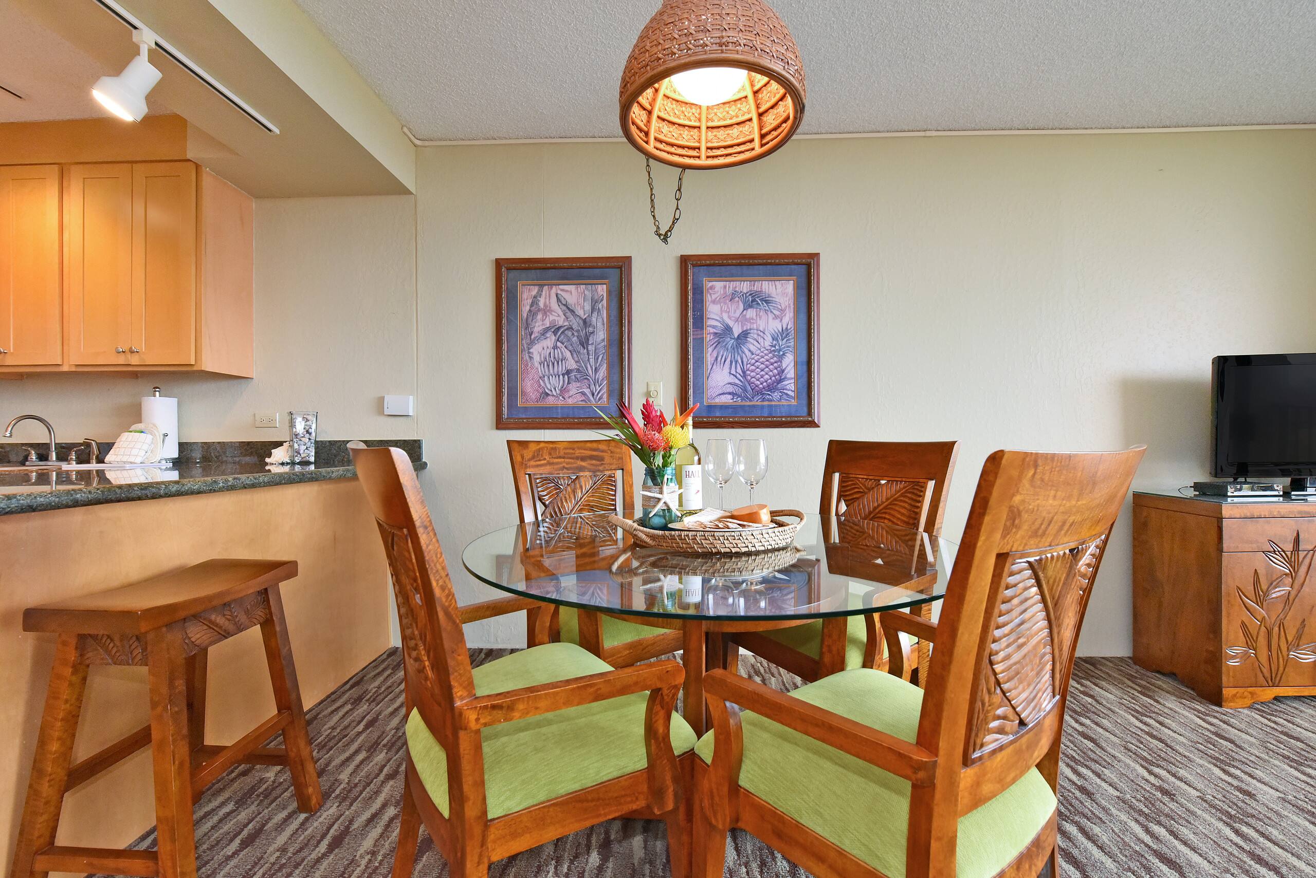 Condo in Lahaina · ★4.63 · 1 bedroom · 2 beds · 1 bath - Image 12
