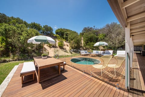 Highbury Peaceful Retreat gas heated plunge pool