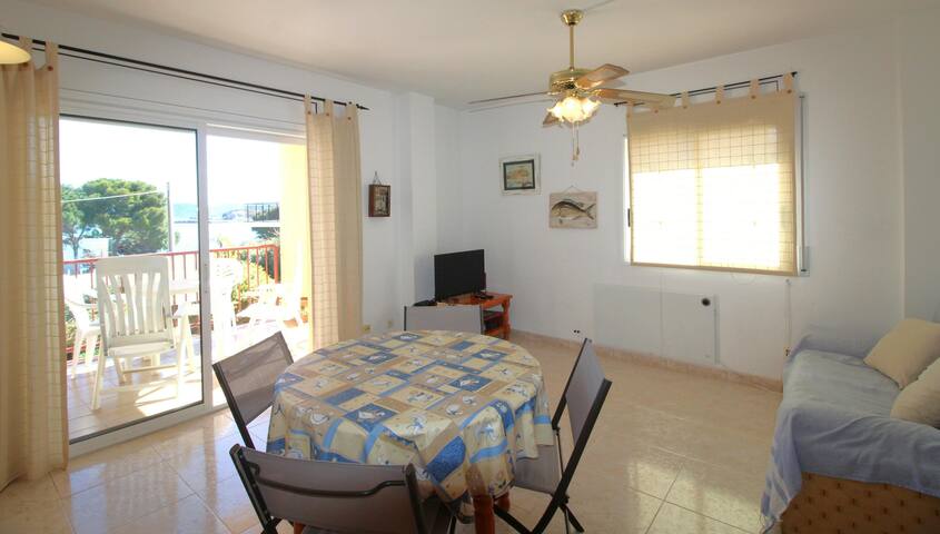 girona ii 1-4 porta 8 – nice apartment in front th gallery image 3