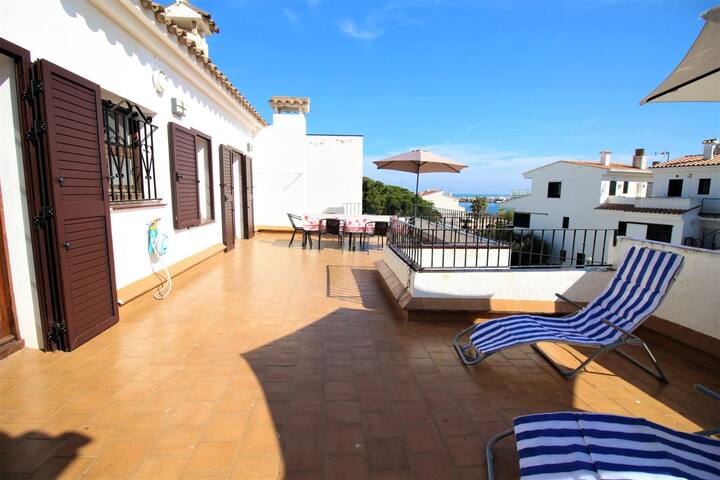 las algas 7 – bright penthouse with large terraces gallery image 3