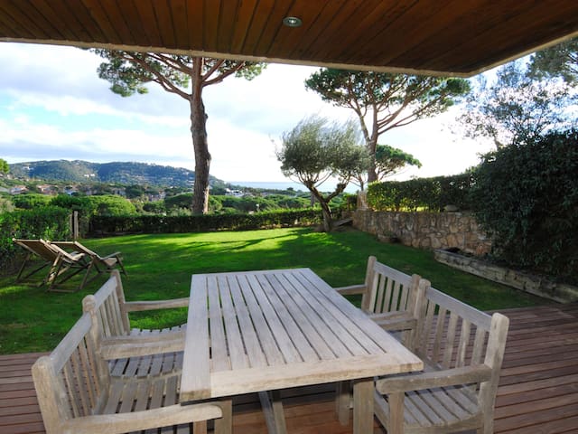 ⁨Finques Frigola S.L.⁩ managed Airbnb listing 3